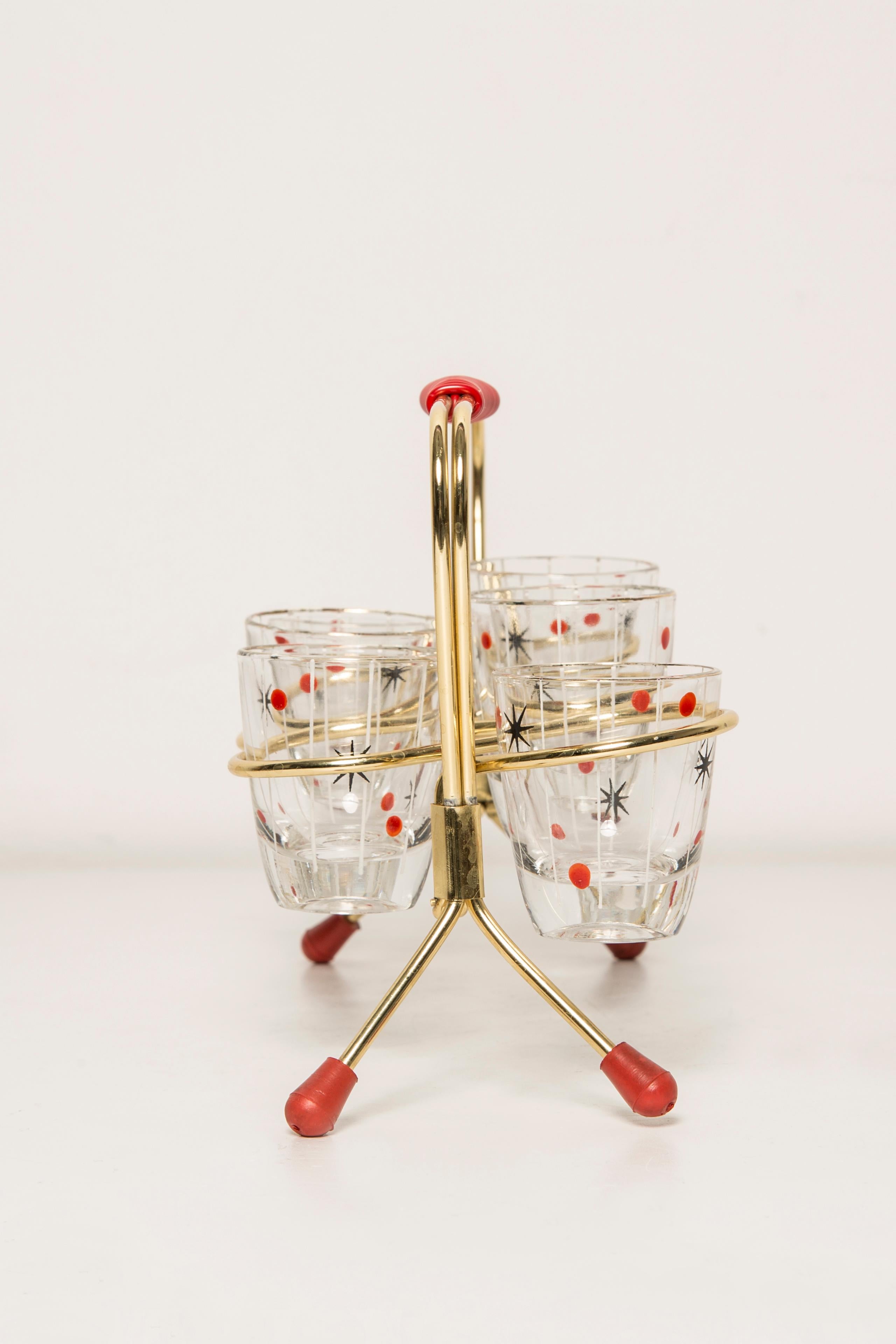 Ensemble de six petits verres du milieu du siècle, Europe, années 1960 en vente 1