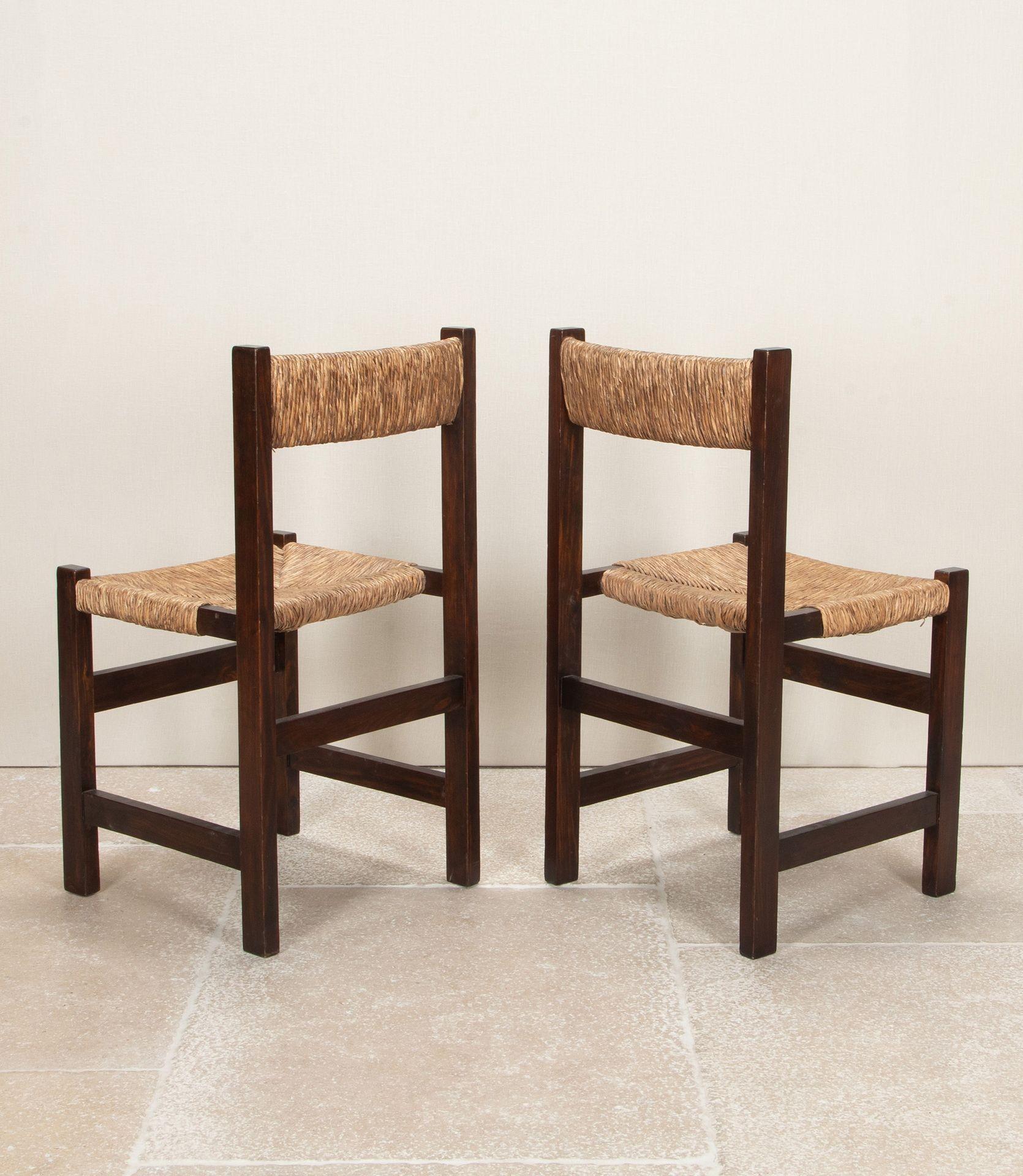 Conjunto de seis sillas de comedor españolas de mediados de siglo Español en venta