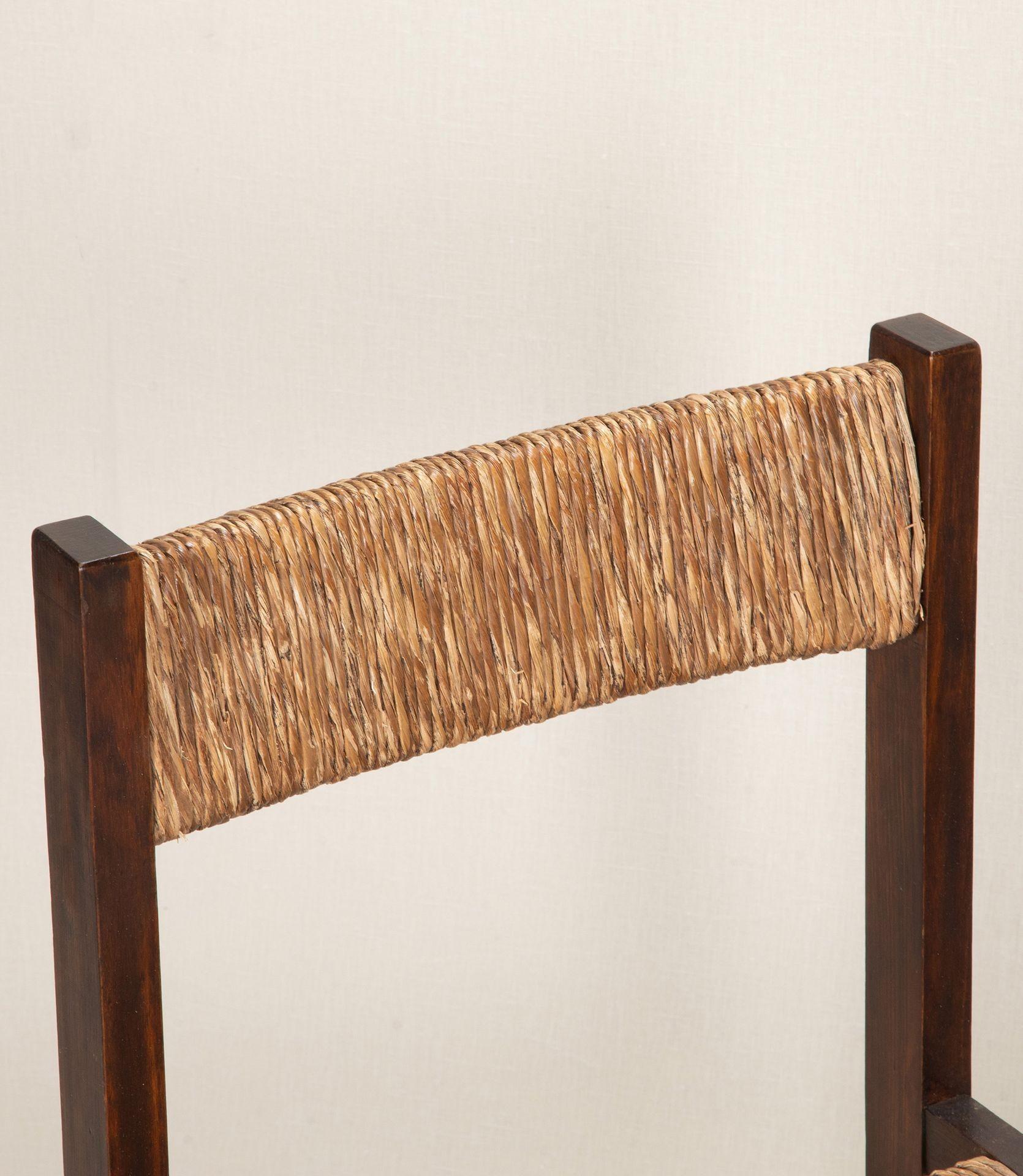 Conjunto de seis sillas de comedor españolas de mediados de siglo Rush en venta