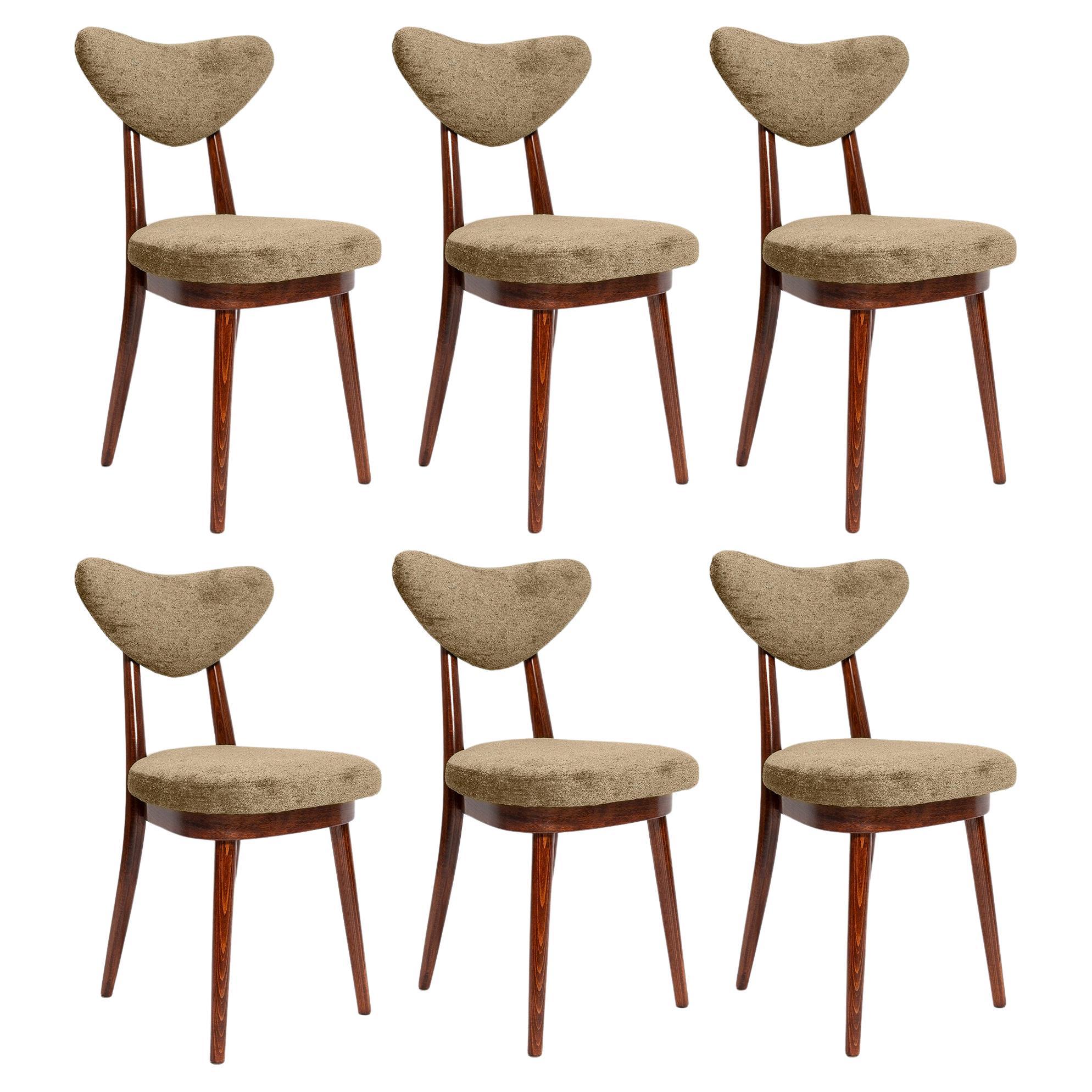 Set of Six Mid Century Vintage Olive Green Heart Velvet Chairs, Europe, 1960s For Sale