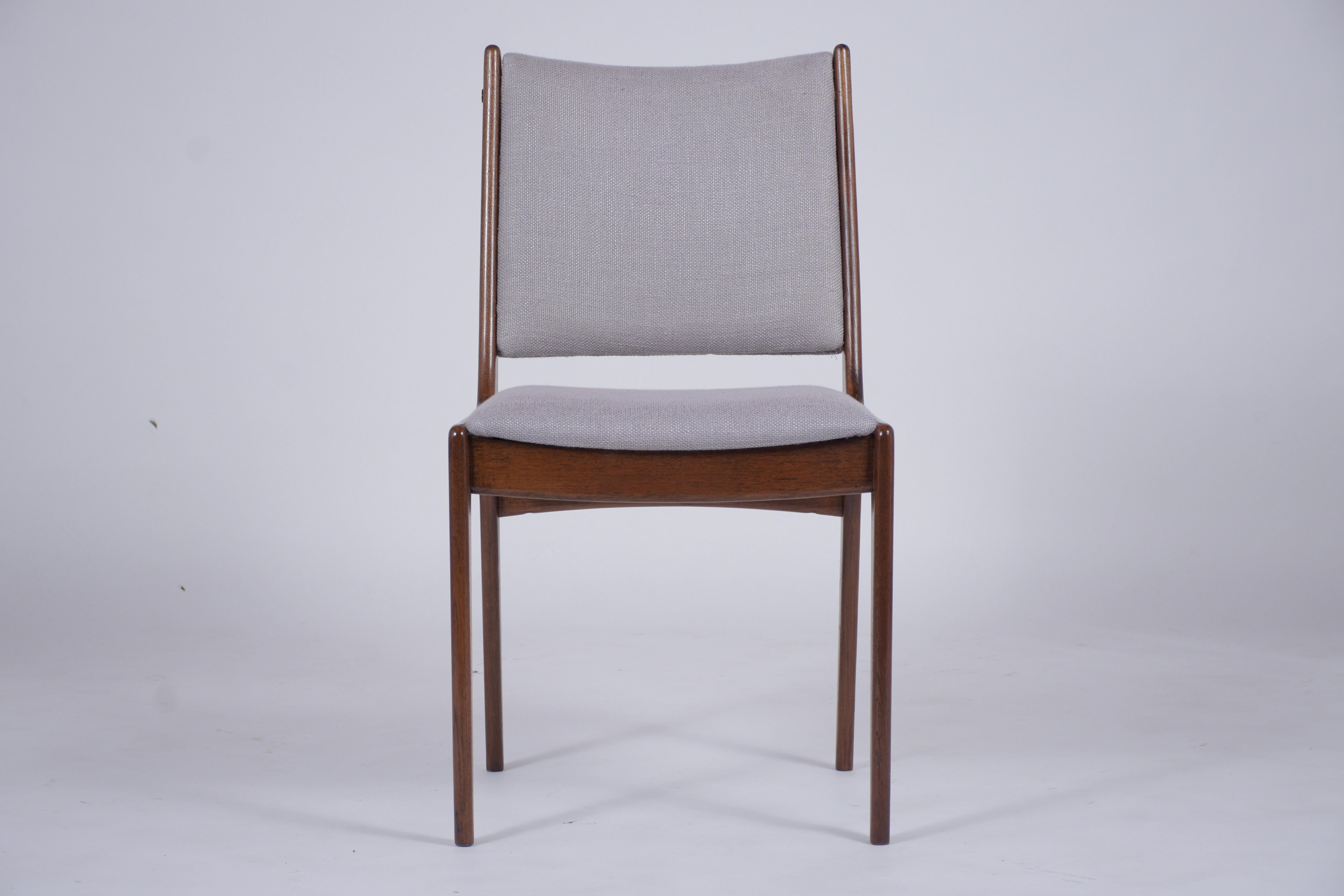 American Set of Six Mid Century Modern Walnut Dining Chairs