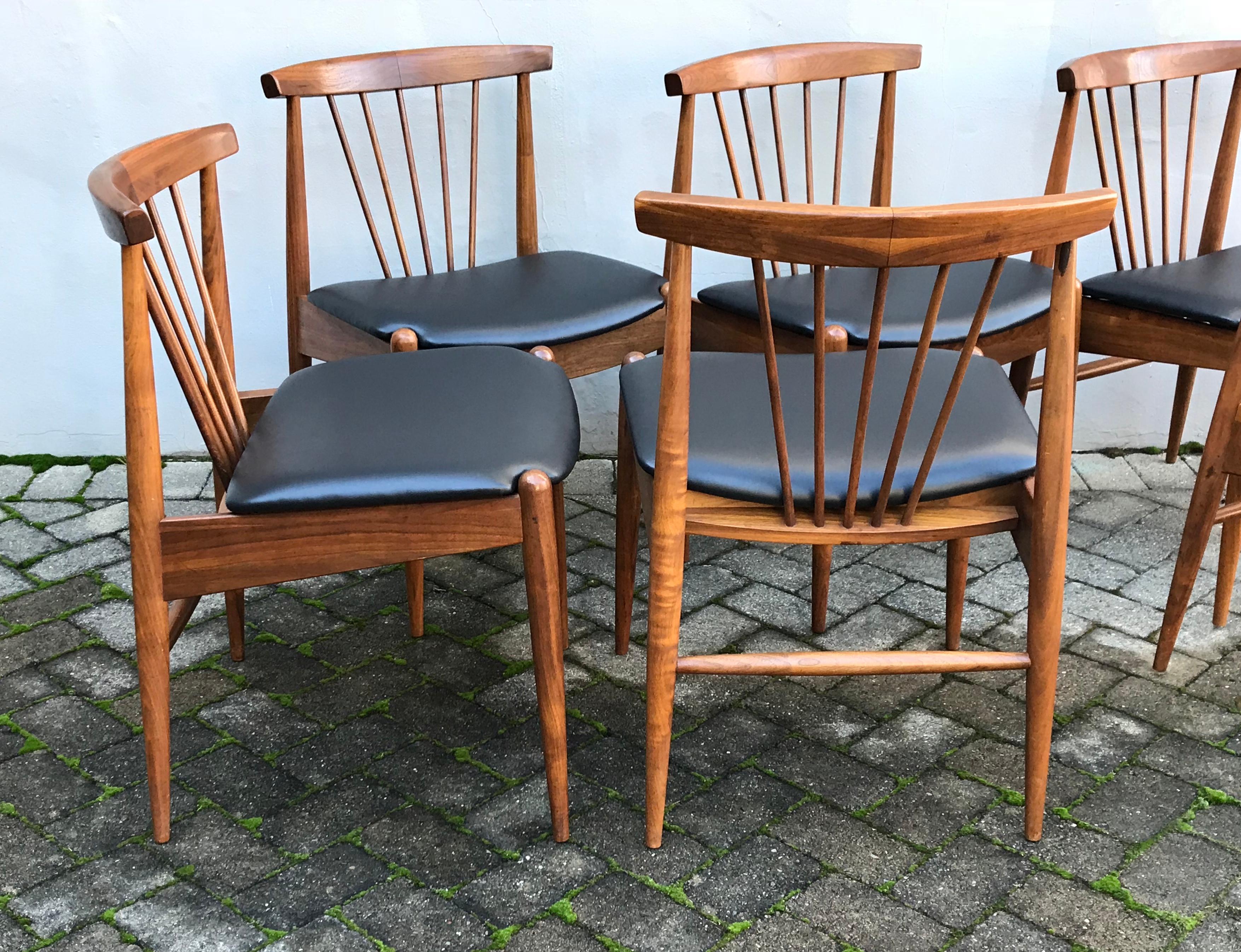 American Set of Six Mid Century Walnut Spindle Back Dining Chairs with Black Vinyl Seats