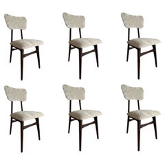 Conjunto de seis sillas de comedor de mediados de siglo, de terciopelo beige, Europa, años 60