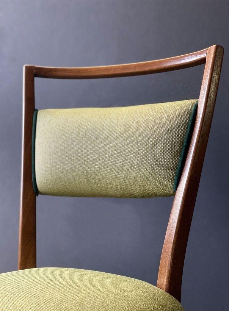 Milieu du XXe siècle Ensemble de six chaises de salle à manger du milieu du siècle dans le style de Carlo Molino en vente
