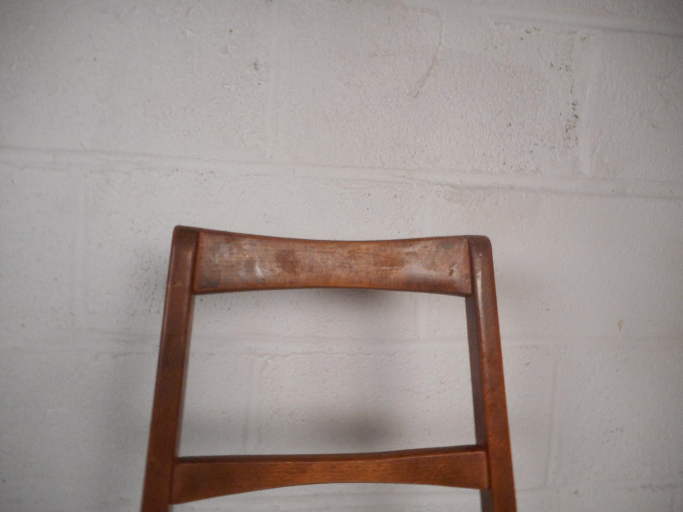 Set of Six Midcentury Ladder Back Dining Chairs, Niels Koefoed Style (Kunstleder)