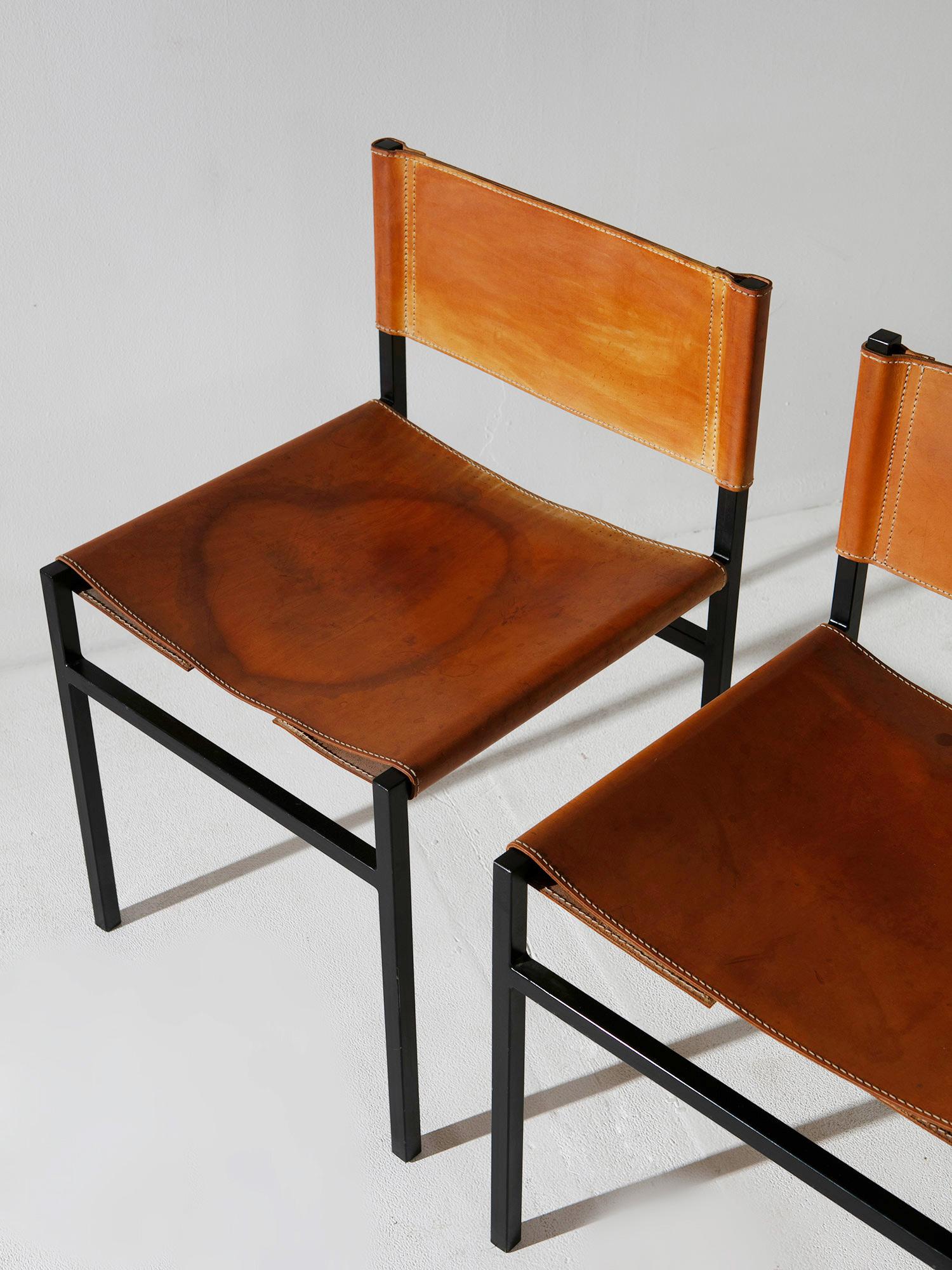 Satz von sechs minimalistischen „Rea“-Lederstühlen von Paolo Tilche für Arform, Italien, 1950er Jahre im Angebot 1