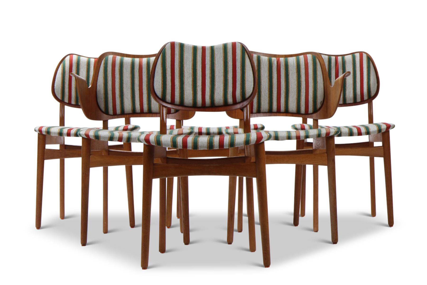 Set of Six Model 107 Dining Chairs by Hans Olsen in Teak For Sale 3