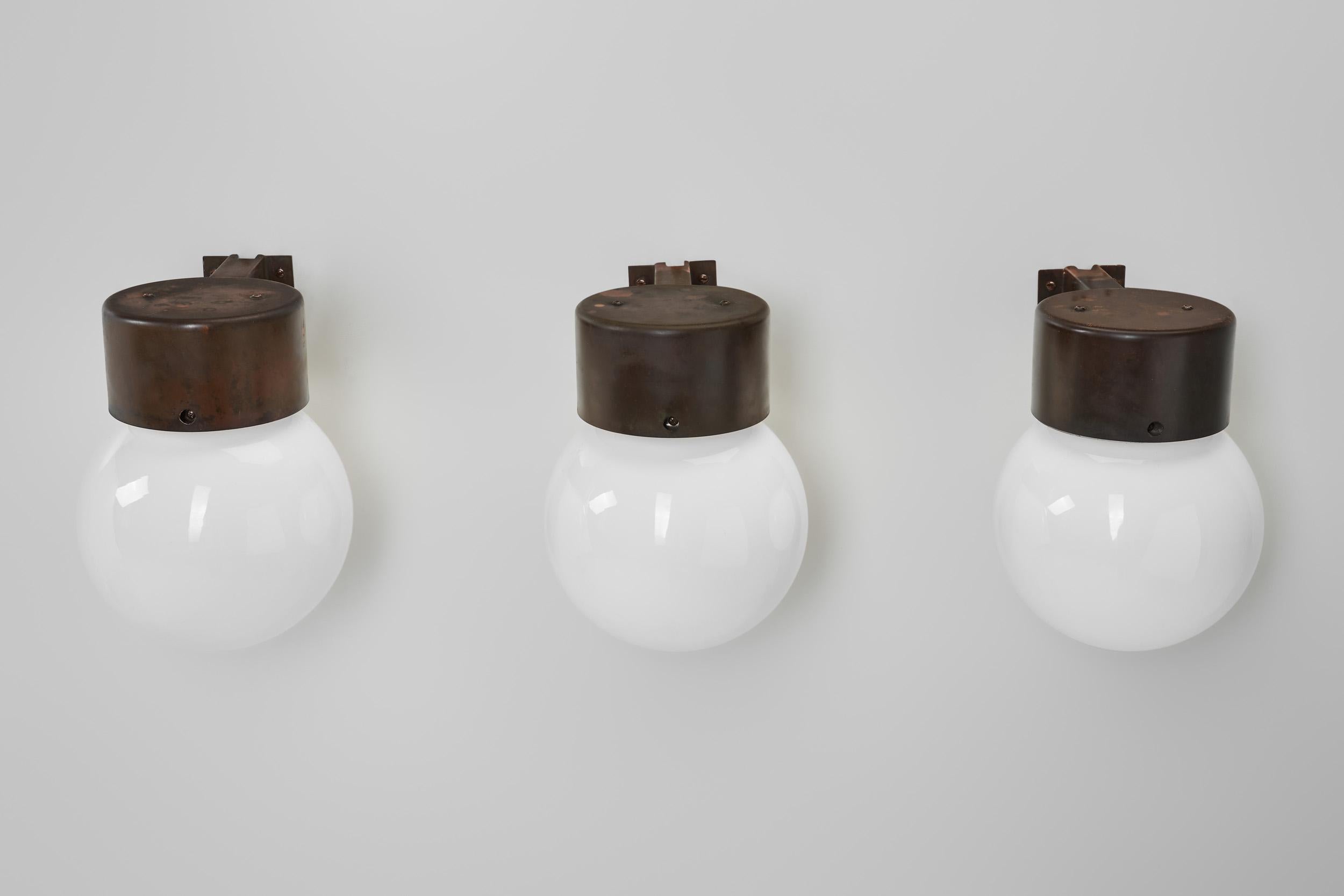 Juego de seis lámparas de pared Modelo 