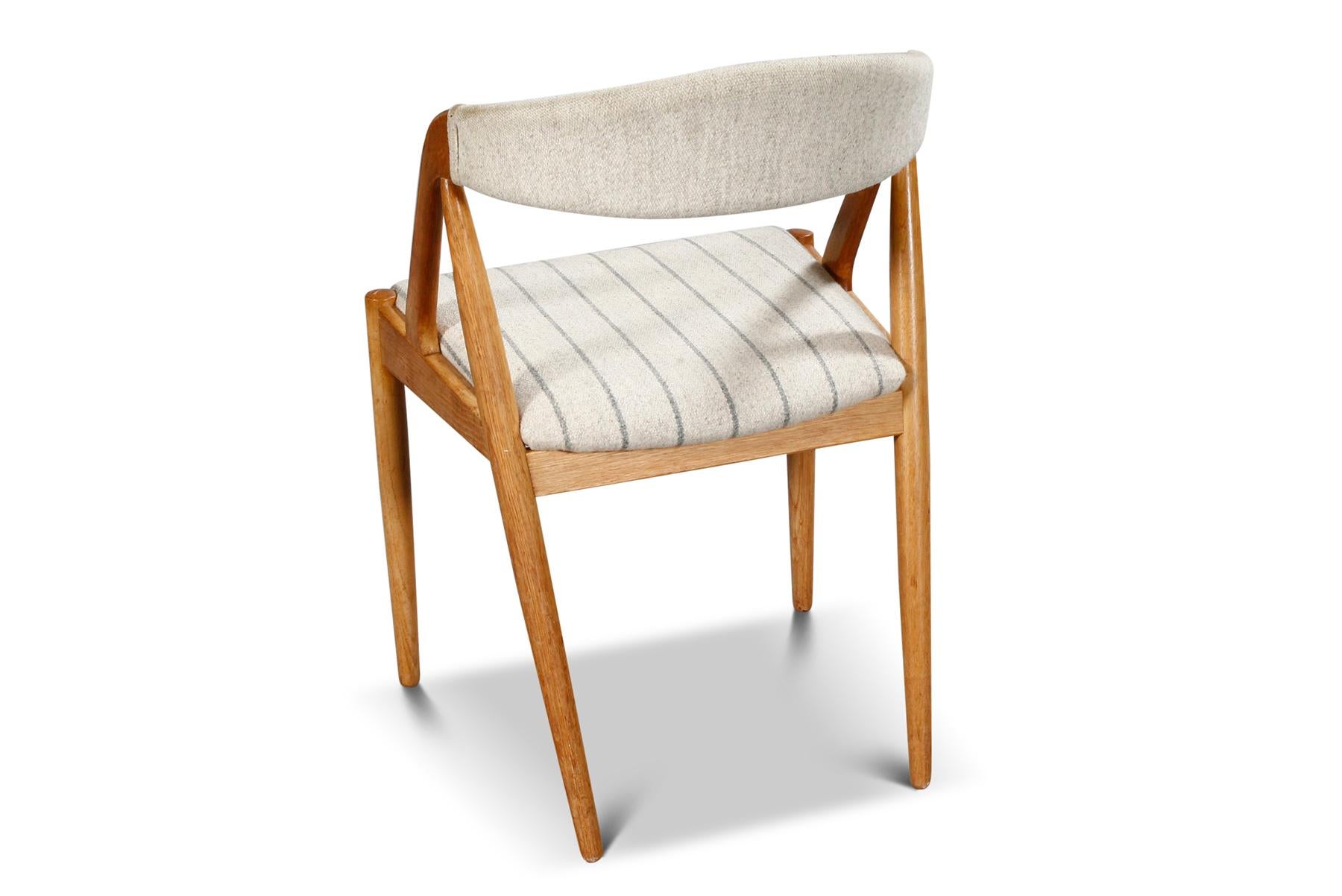 Danish Set of 6 Model 31 Kai Kristiansen Dining Chairs in Oak For Sale
