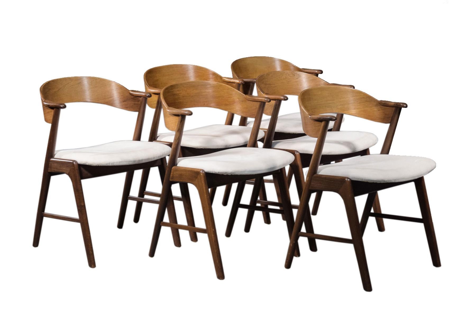 Set of Six Model 32 Kai Kristiansen Danish Modern Dining Chairs in Rosewood In Good Condition In Berkeley, CA