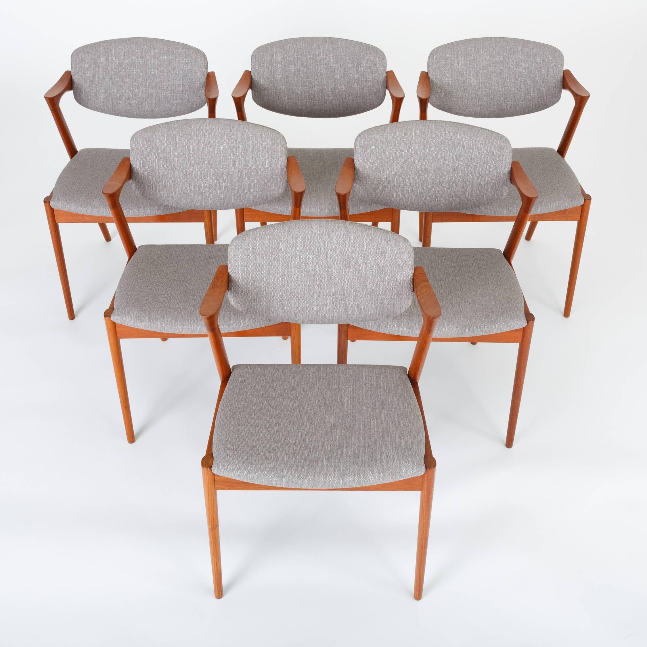 Scandinavian Modern Set of Six Model 42 Teak Dining Chairs by Kai Kristiansen for Schou Andersen