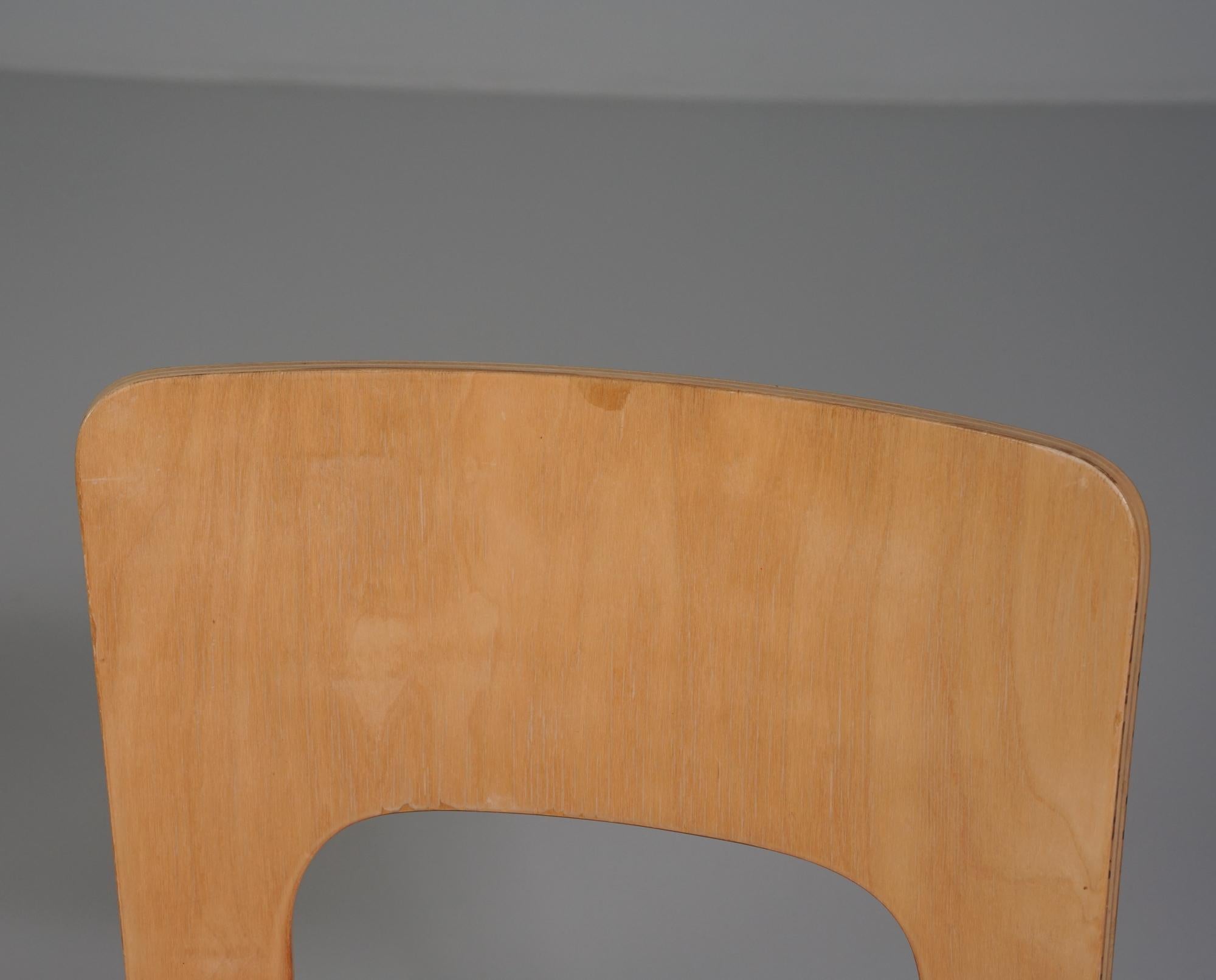 Finnish Set of Six Model 66 Chairs, Alvar Aalto, Artek, 1960s For Sale