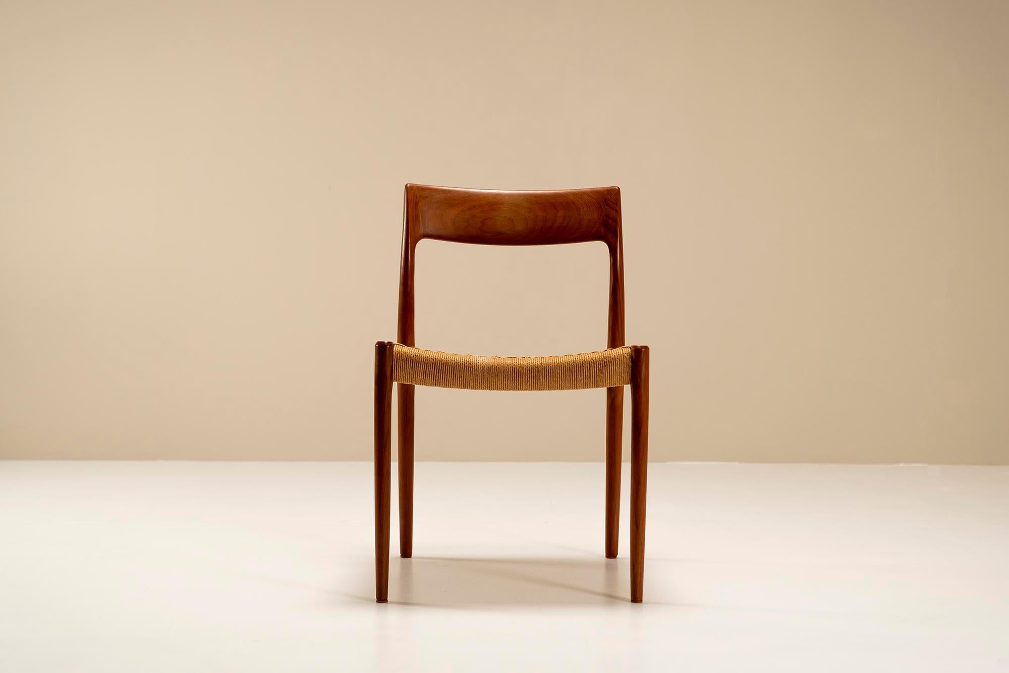 Set of Six 'Model 77' Dining Chairs in Teak by Niels Otto Møller, Denmark, 1950s For Sale 1