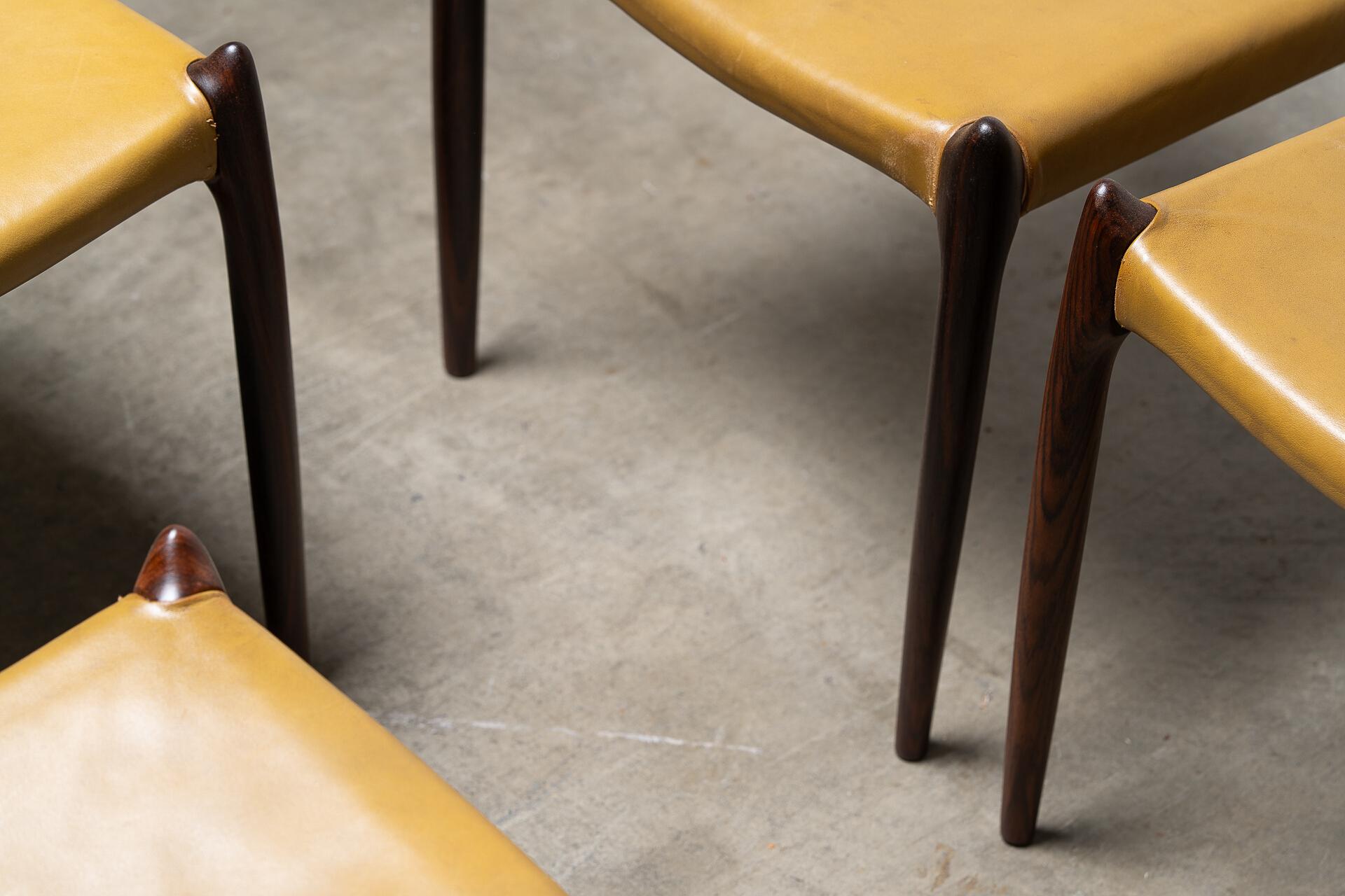 Mid-Century Modern Set of Six Model 78 Dining Chairs by Niels Otto Møller en vente