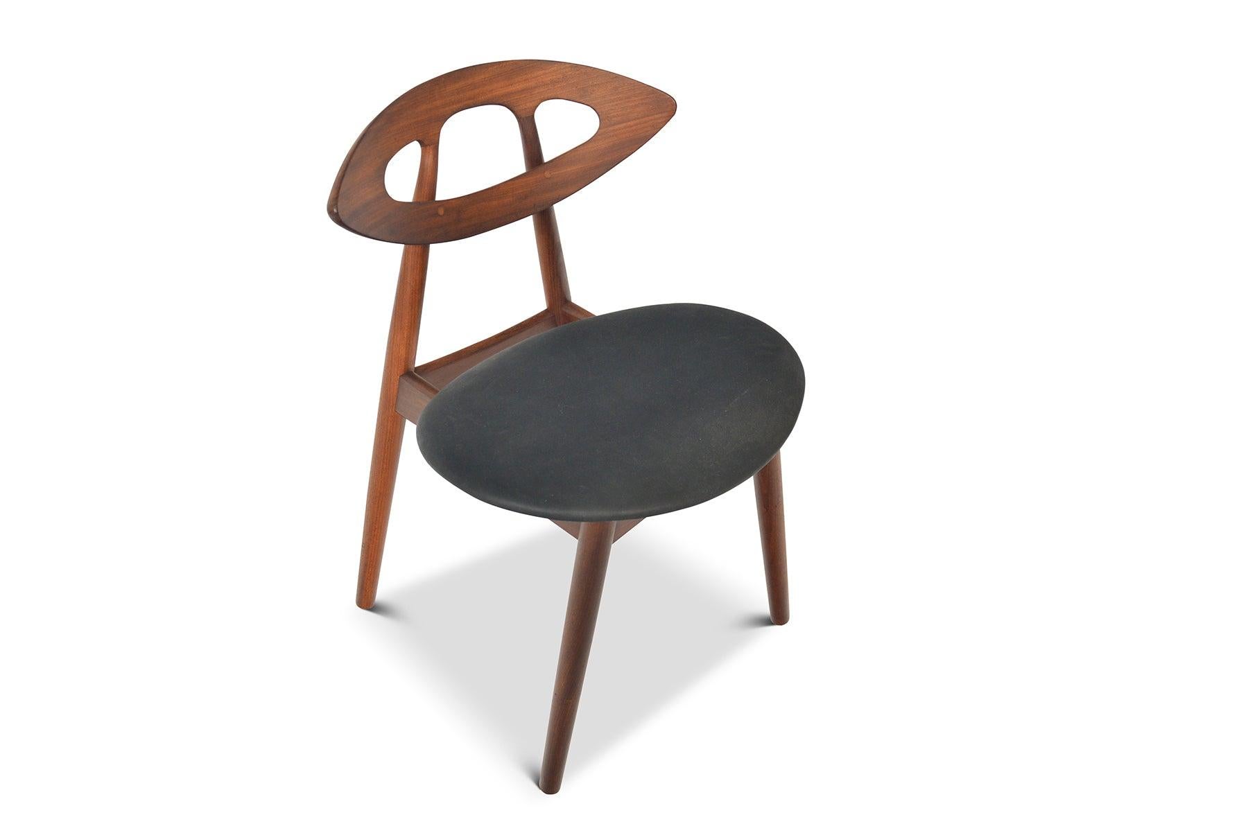 Set of Six Model 84 Eye Chairs in Oak by Ejvind A. Johansson 2