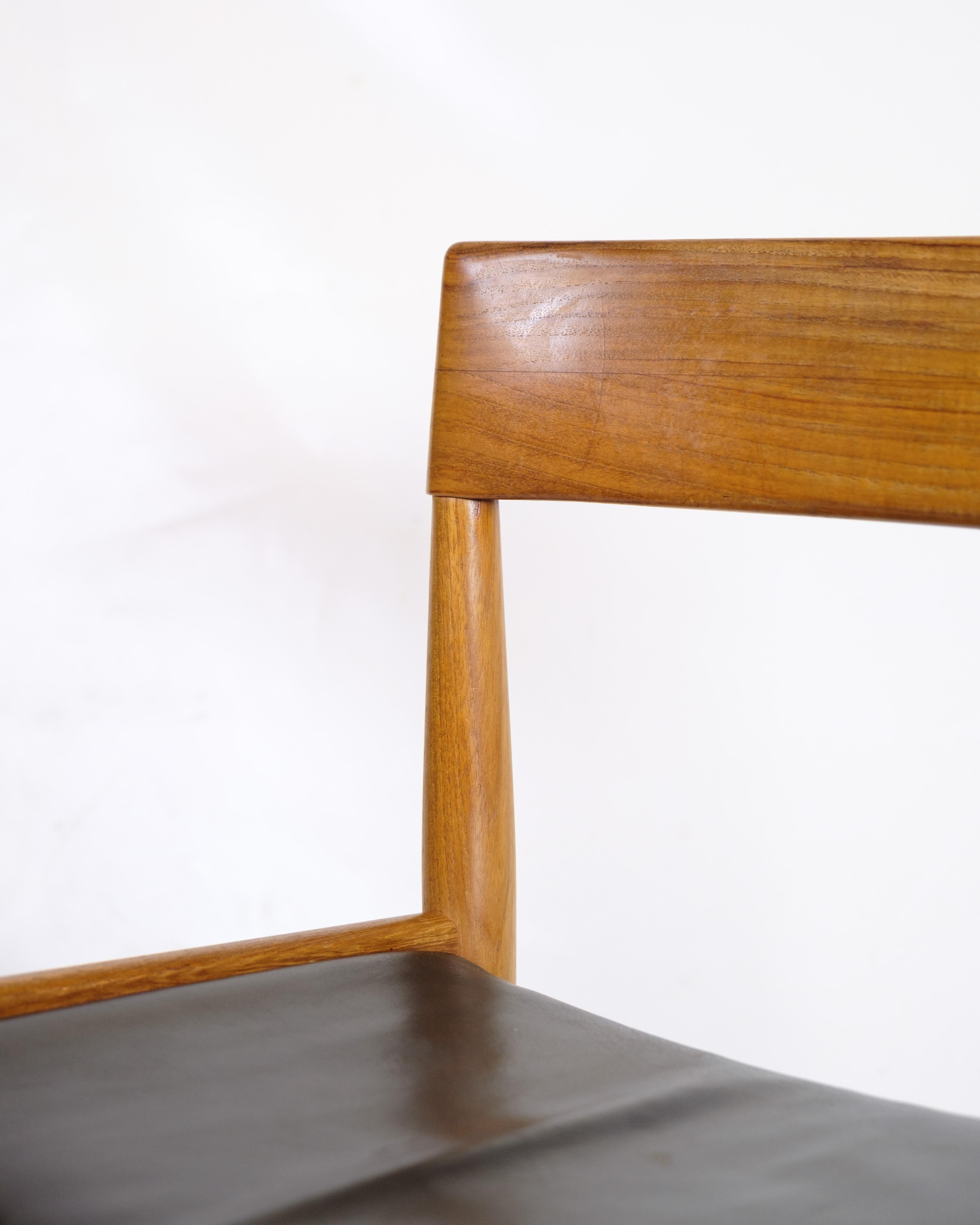 Mid-20th Century Set Of Six Model P H 3-2 Chairs By Grete Jalk In Teak & Black Leather seats For Sale