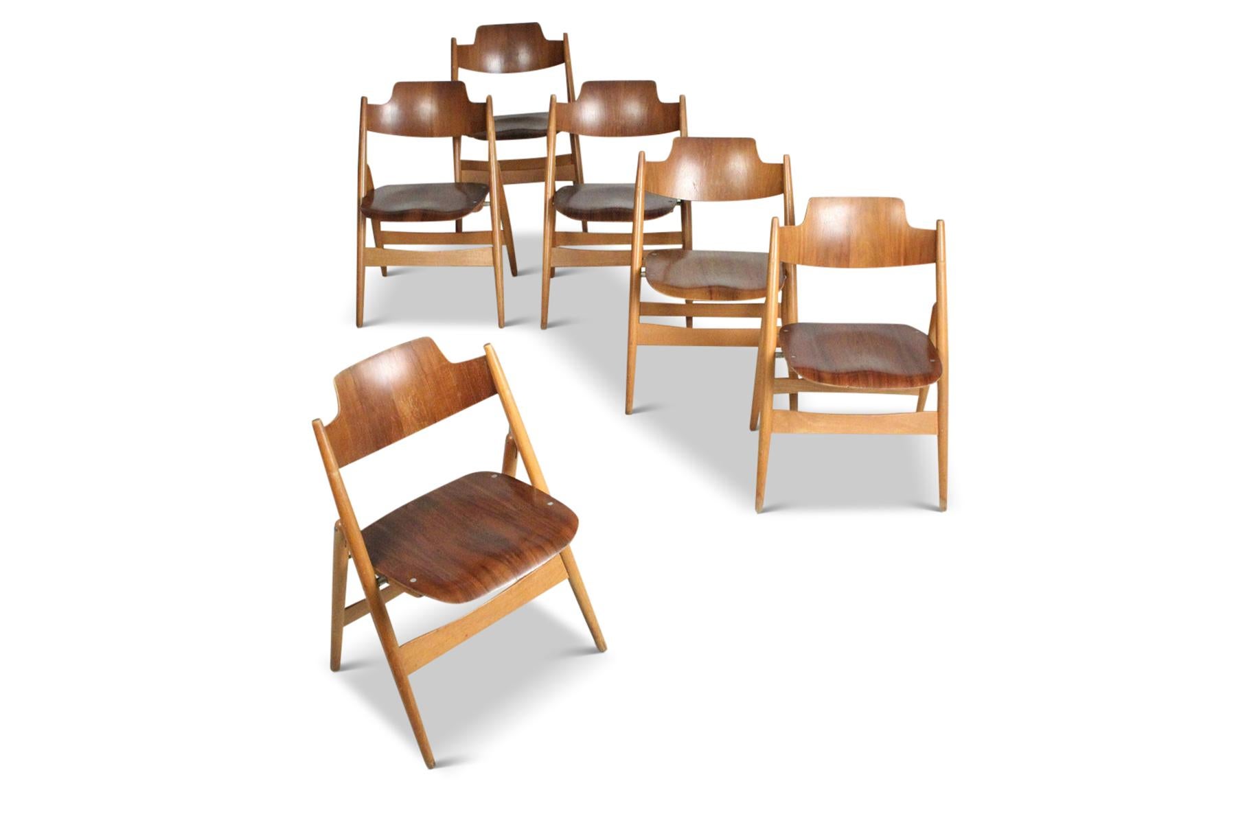 20th Century Set of Six Model Se18 Folding Walnut Dining Chairs by Egon Eiermann For Sale