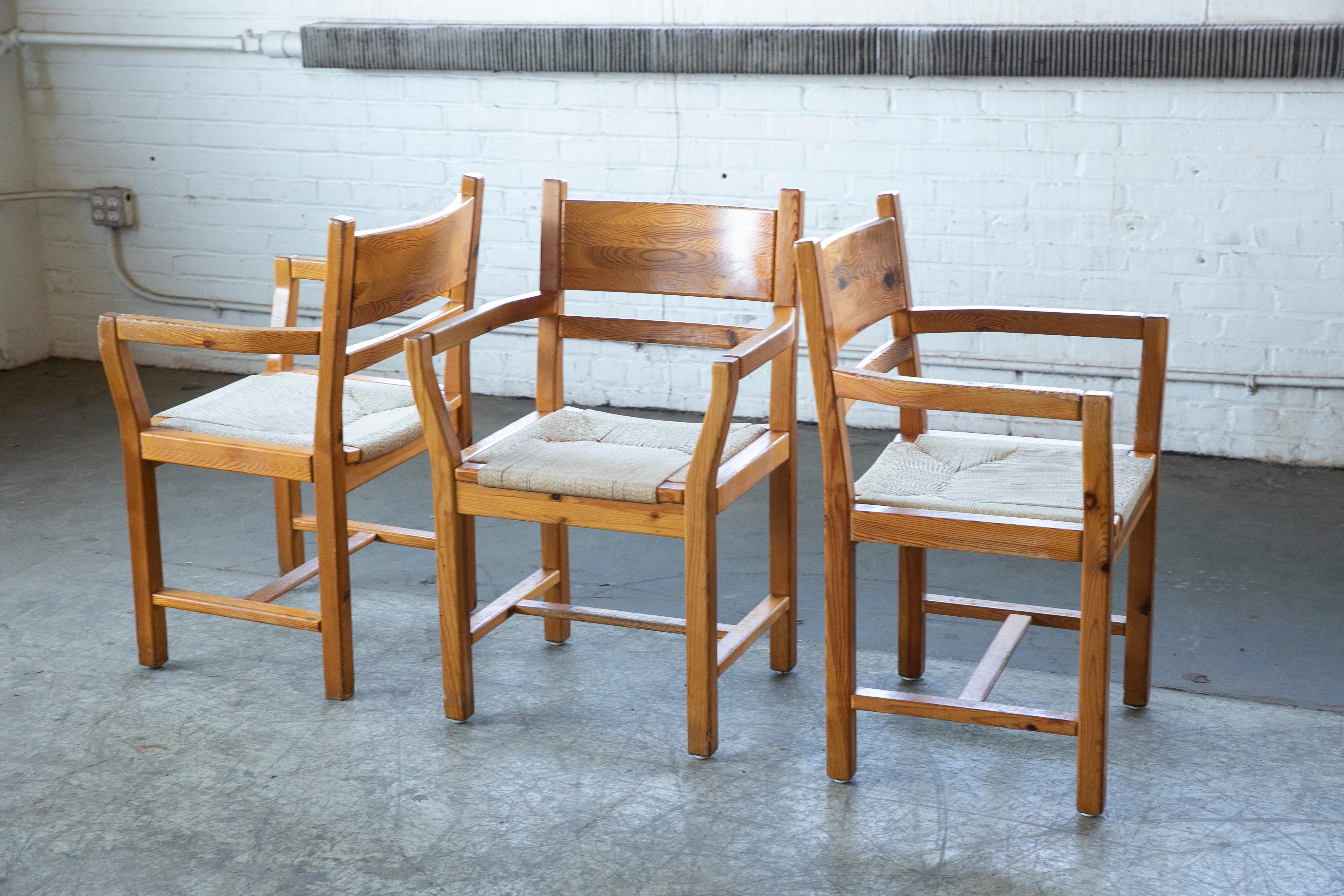 Set of Six Modern Danish Dining Chairs in Solid Pine and Papercord For Sale 4