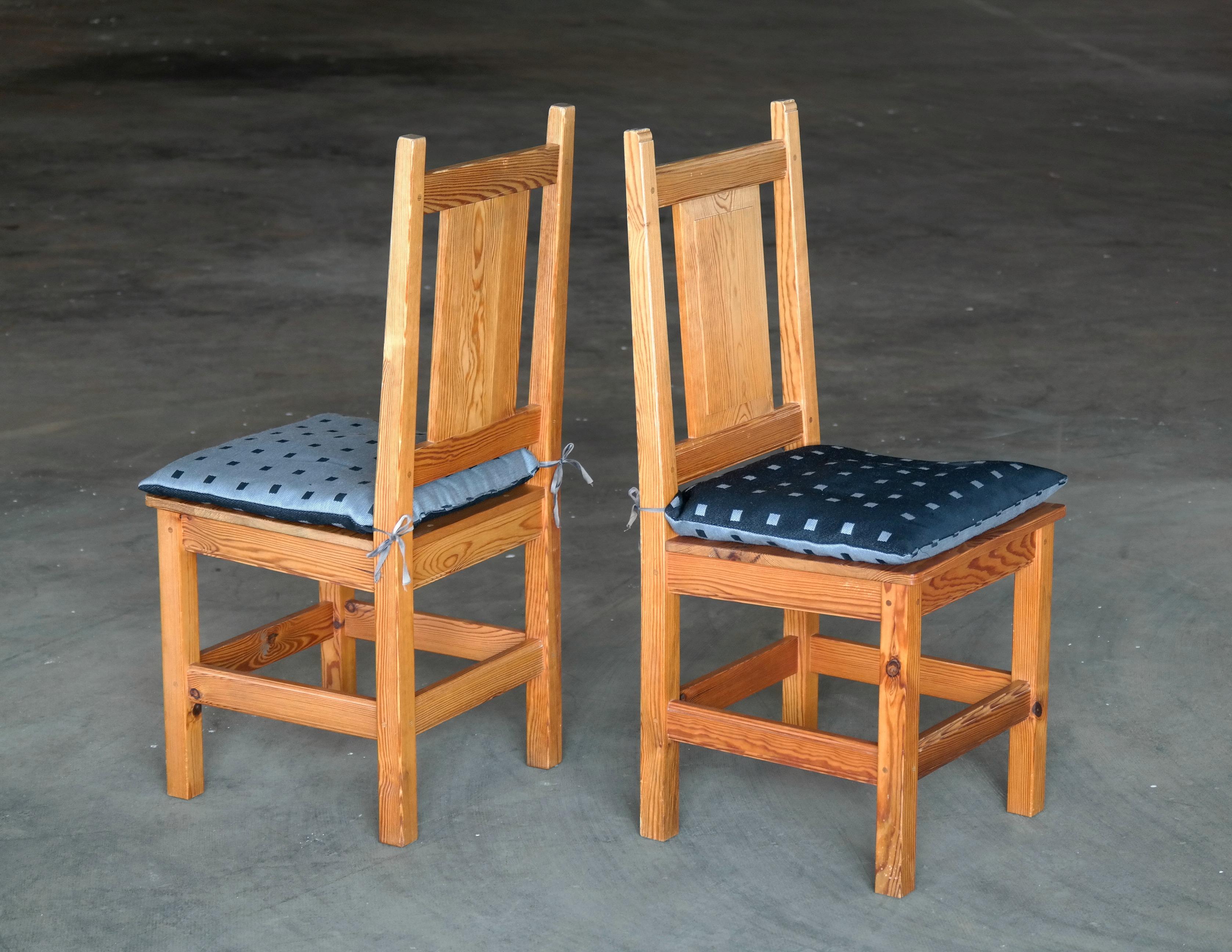 Scandinavian Modern Set of Six Modern Danish Rustic Danish Chairs in Solid Knotty Pine