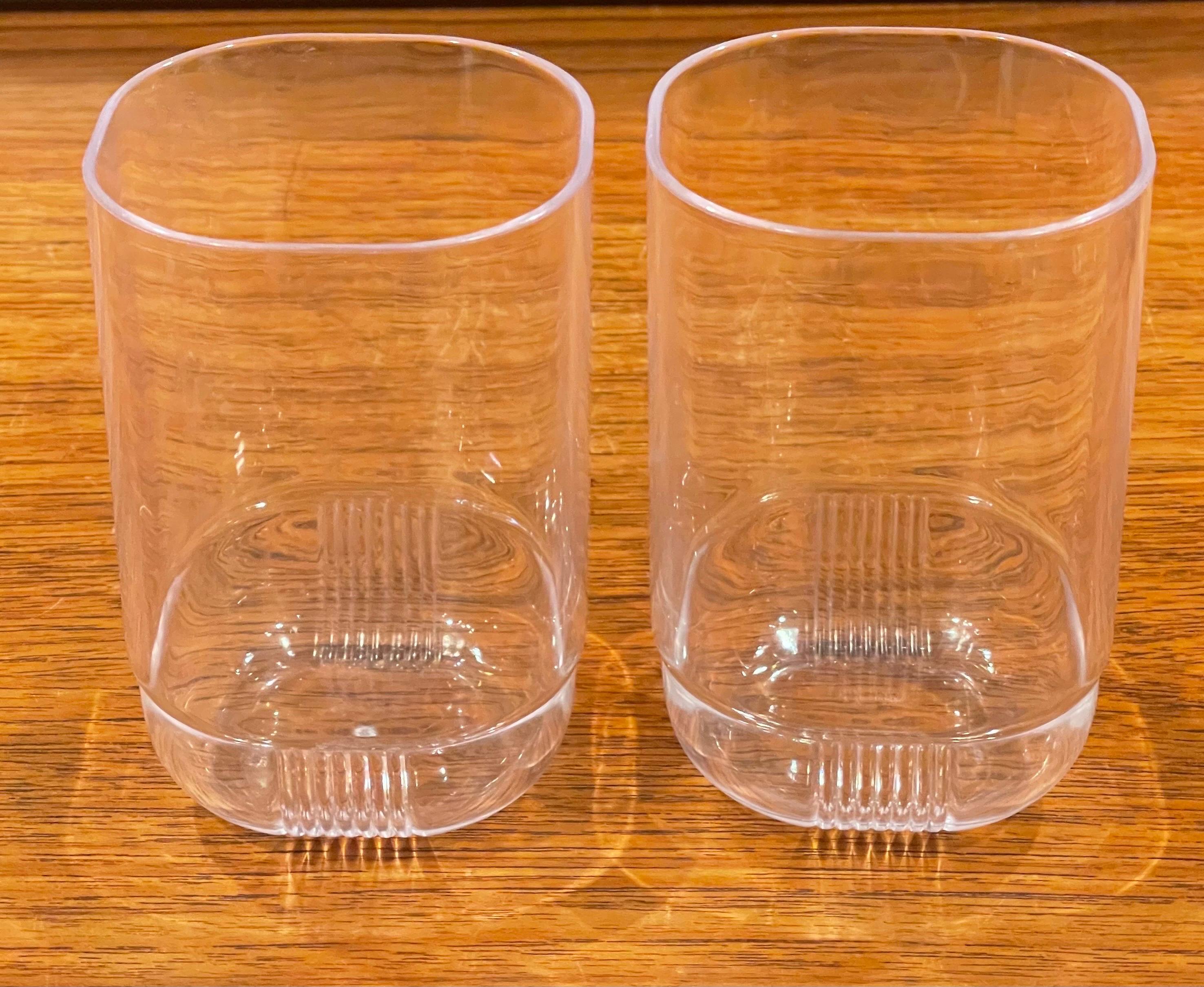 20th Century Set of Six Modern Lucite Drinking Glasses by Guzzini For Sale