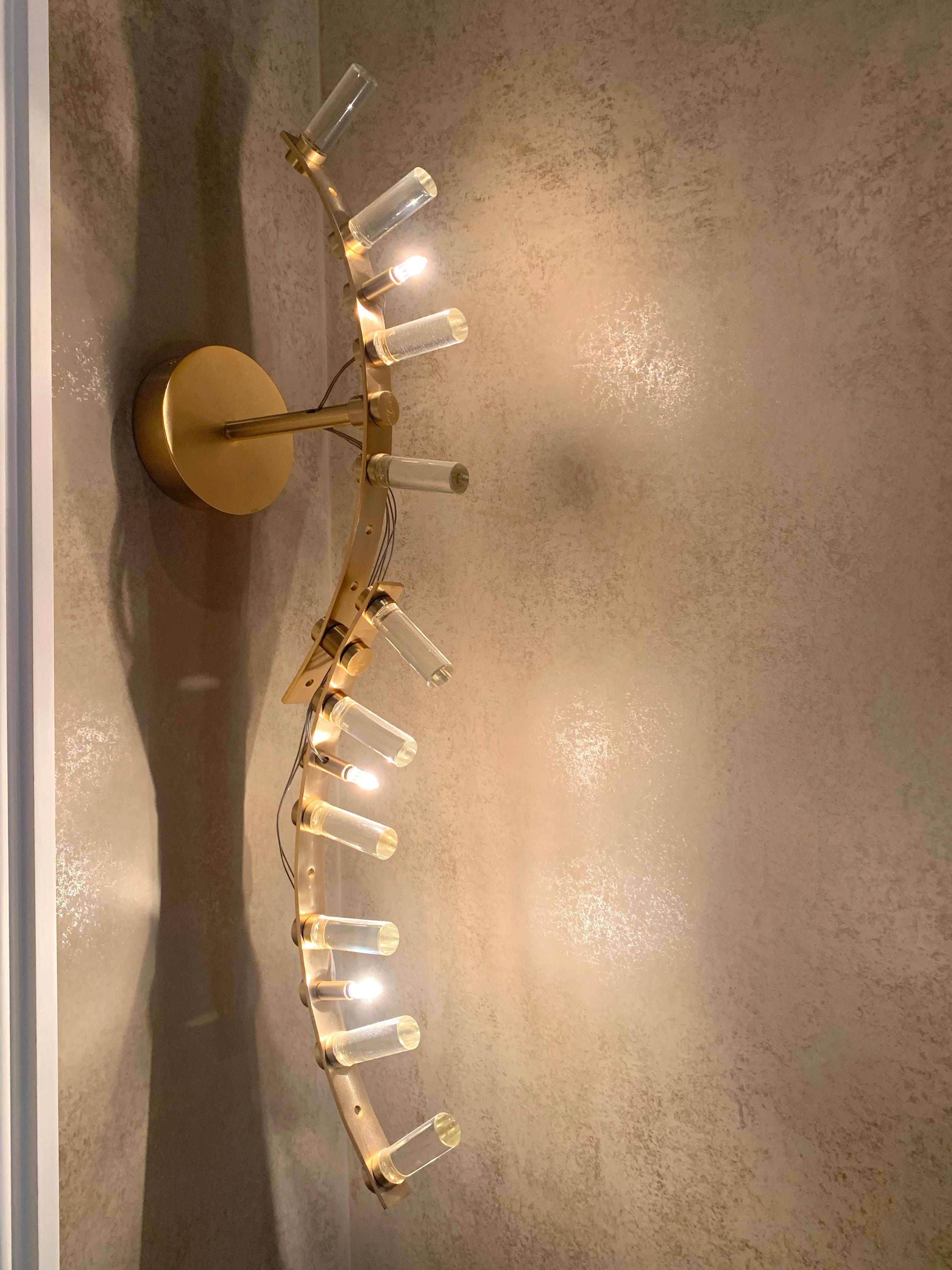 Italian Set of Six Modern Satin Gold and Glass Wall Sconces by Baroncelli, Italy. For Sale