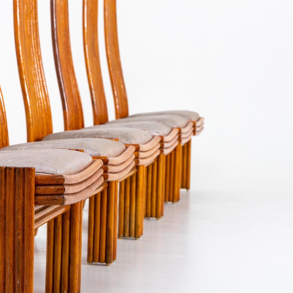 Moderne Ensemble de six chaises de salle à manger modernes à dossier haut en vente