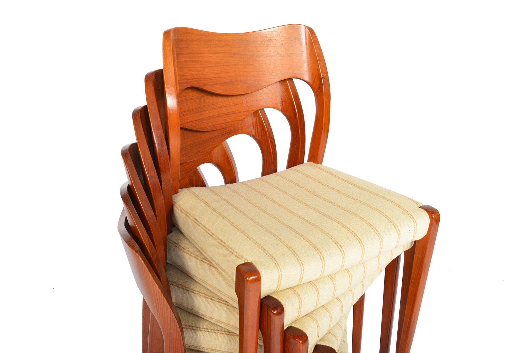Set of Six Moller Model 71 Teak Dining Chairs In Good Condition In Berkeley, CA