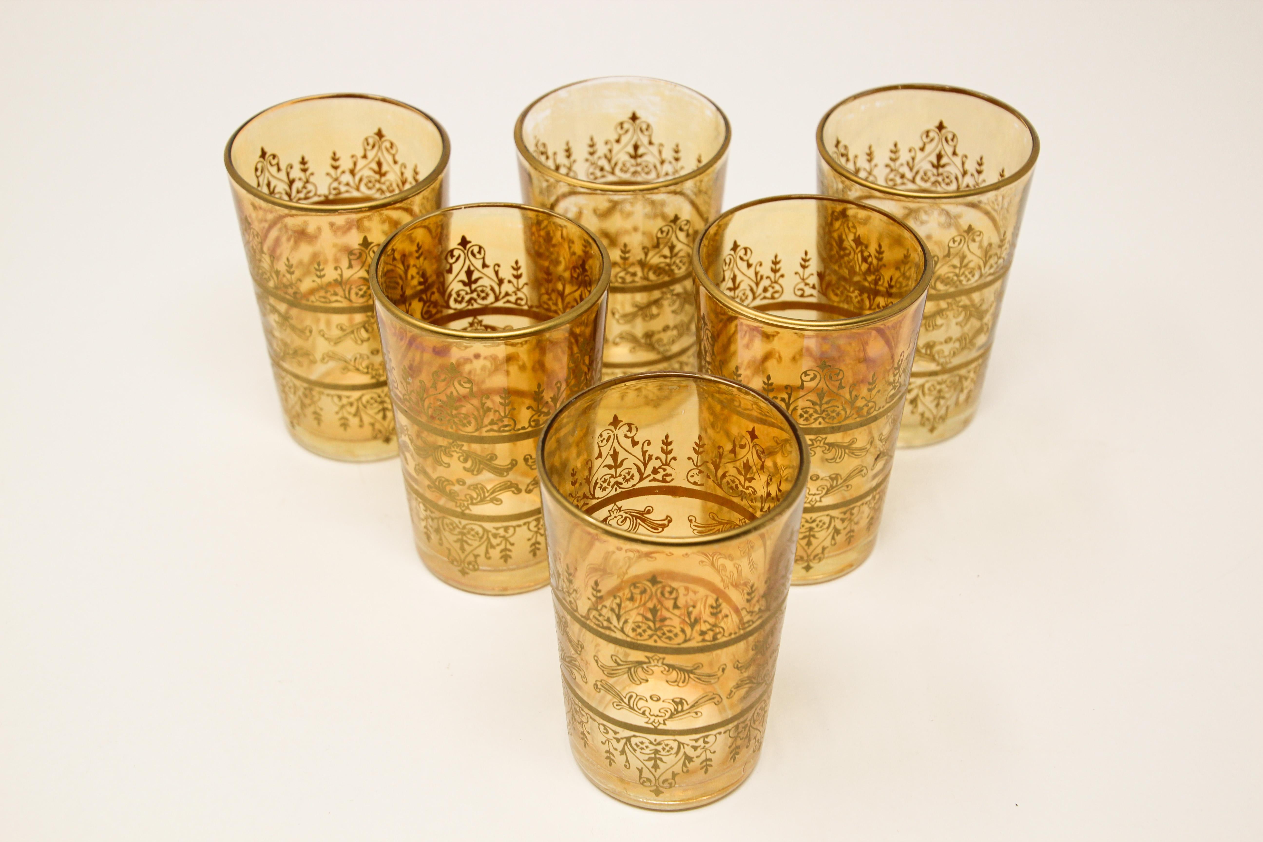 Moroccan Moorish Glasses with Amber and Gold Design Set of Six  In Good Condition For Sale In North Hollywood, CA