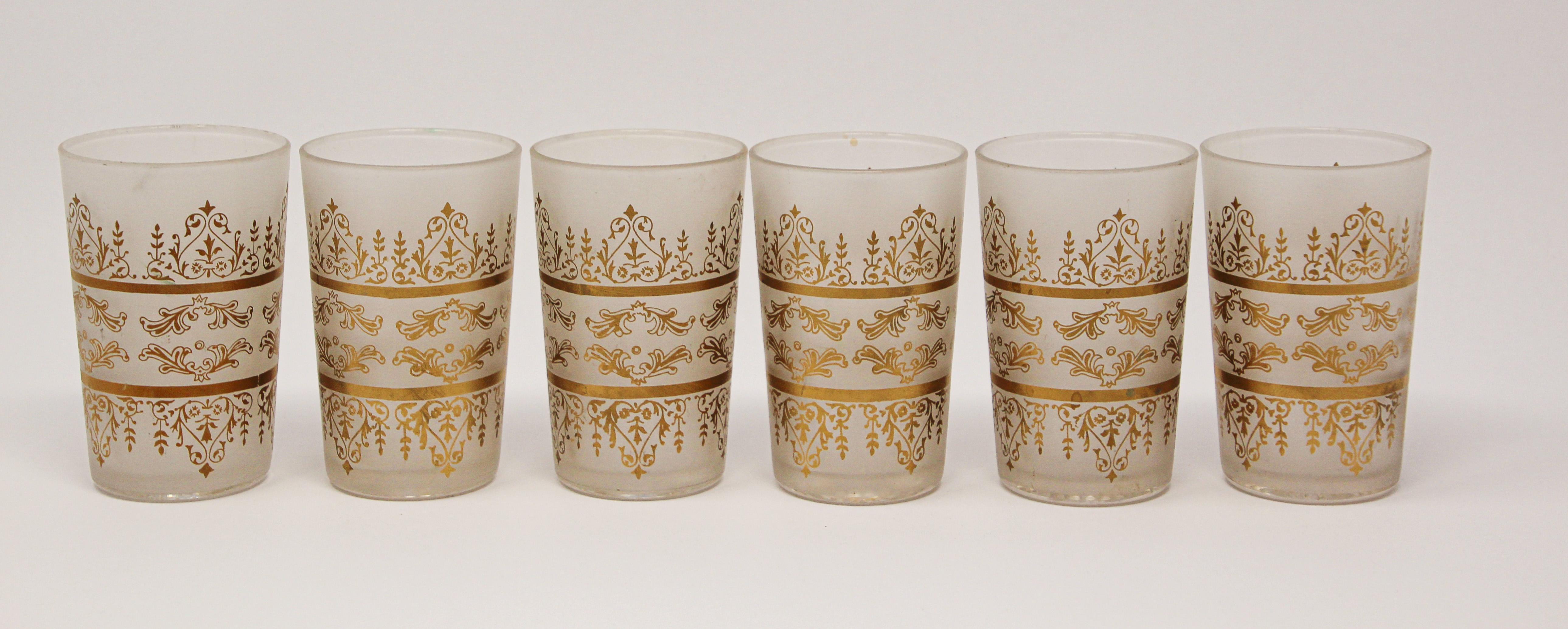 Moroccan Moorish White Frosted and Gold Glasses Set of 6 In Good Condition For Sale In North Hollywood, CA