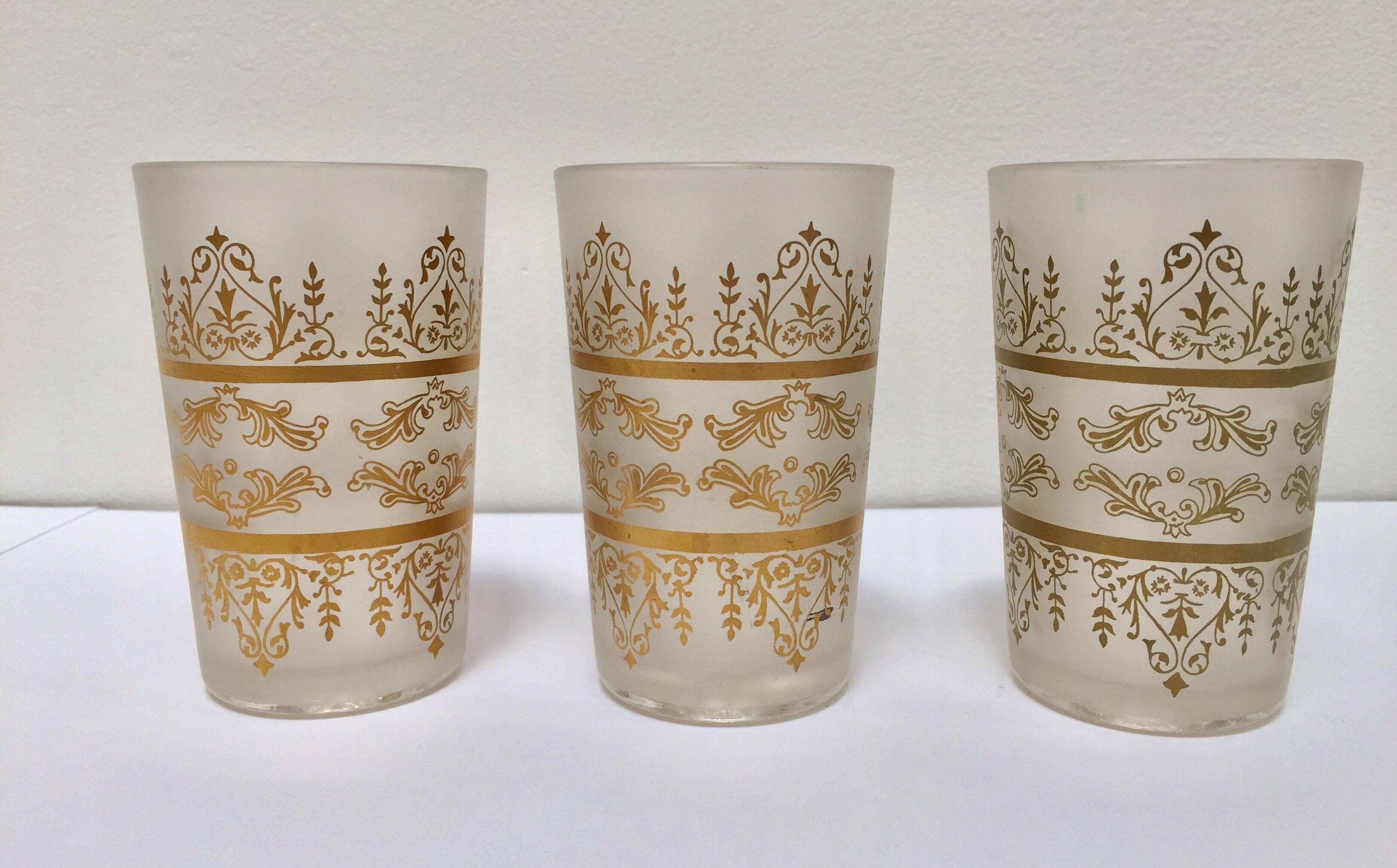 Set of six Moroccan opaline white and gold glasses.
Decorated with a classical traditional Moorish pattern gold frieze overlay.
Use these elegant glasses for Moroccan tea, or any hot or cold drink.
Perfect for the holidays and gorgeous on display in