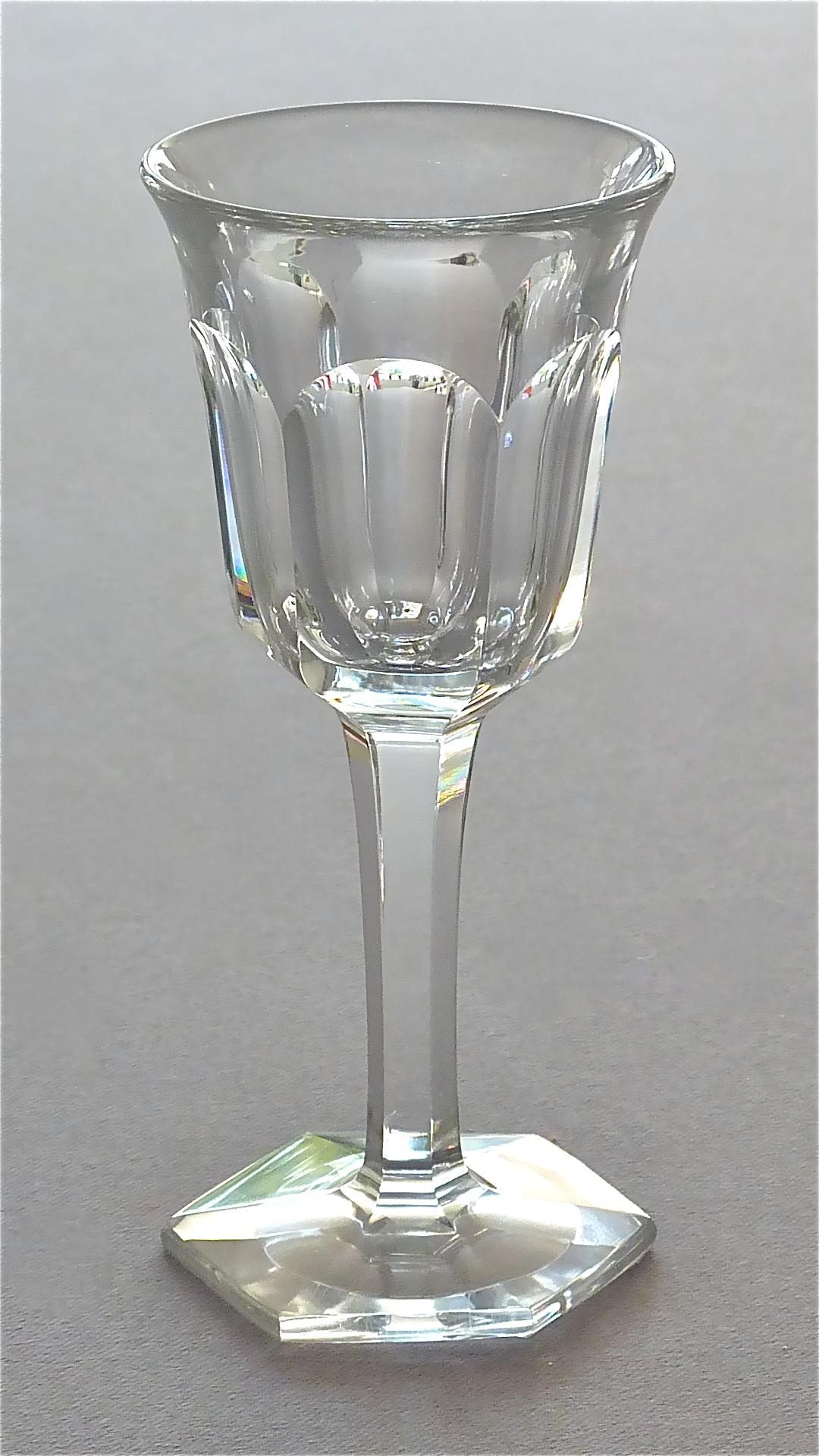 Set of Six Moser Art Deco Faceted Crystal Cut Liquor Glasses 1920 Baccarat Style For Sale 4