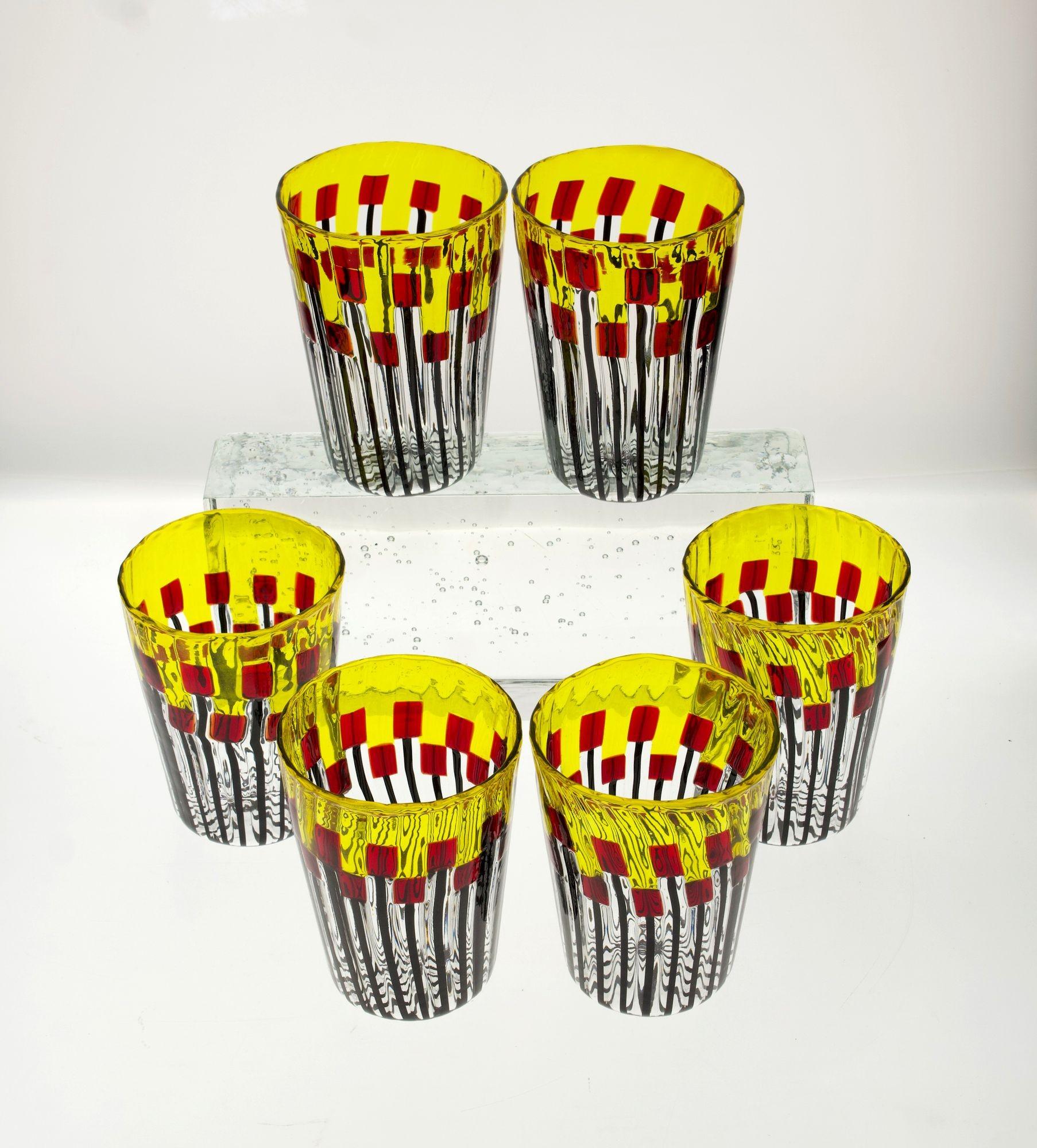 Satz von sechs Murano-Glasbechern, Mohnfeld bei Sonnenaufgang (Moderne der Mitte des Jahrhunderts) im Angebot