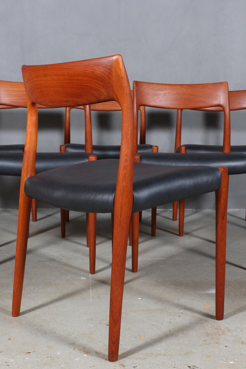 Set of Six N. O. Møller Dining Chairs 4