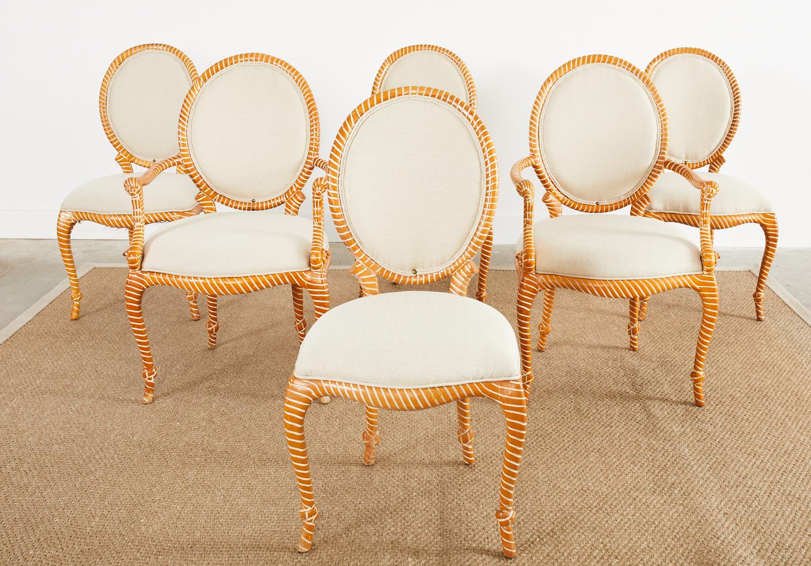 Set aus sechs Esszimmerstühlen aus Keramik im Napoleon-III-Stil aus Seil (Handgefertigt) im Angebot