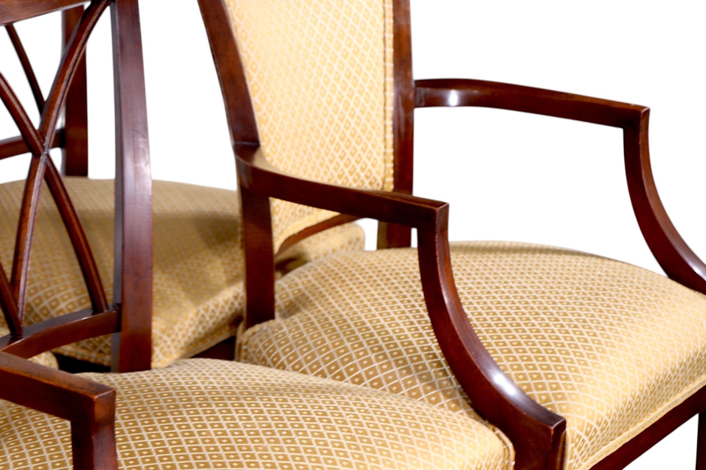 Satz von sechs Neo-Regency-Esszimmerstühlen der Baker Furniture Company zugeschrieben (Polster) im Angebot