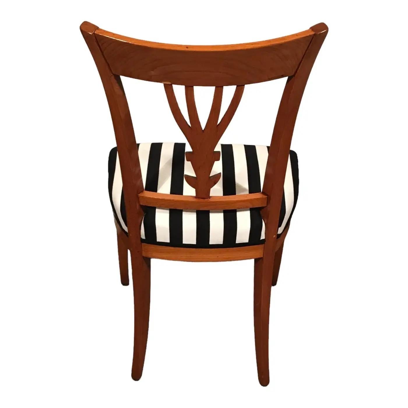 Set of six Neoclassical Dining Room Chairs, Germany 1810-30 In Good Condition For Sale In Leimen, DE