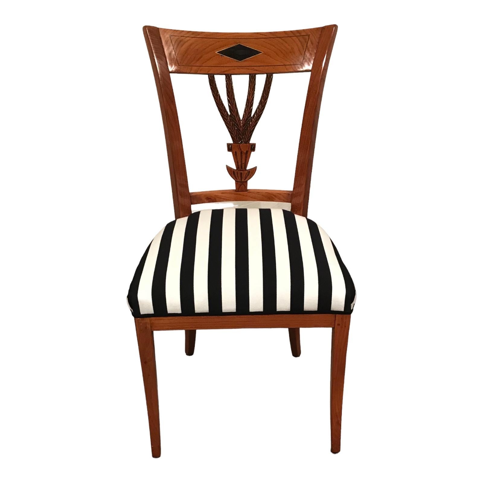 Ensemble de six chaises de salle à manger néoclassiques, Allemagne, 1810-30 Bon état - En vente à Leimen, DE