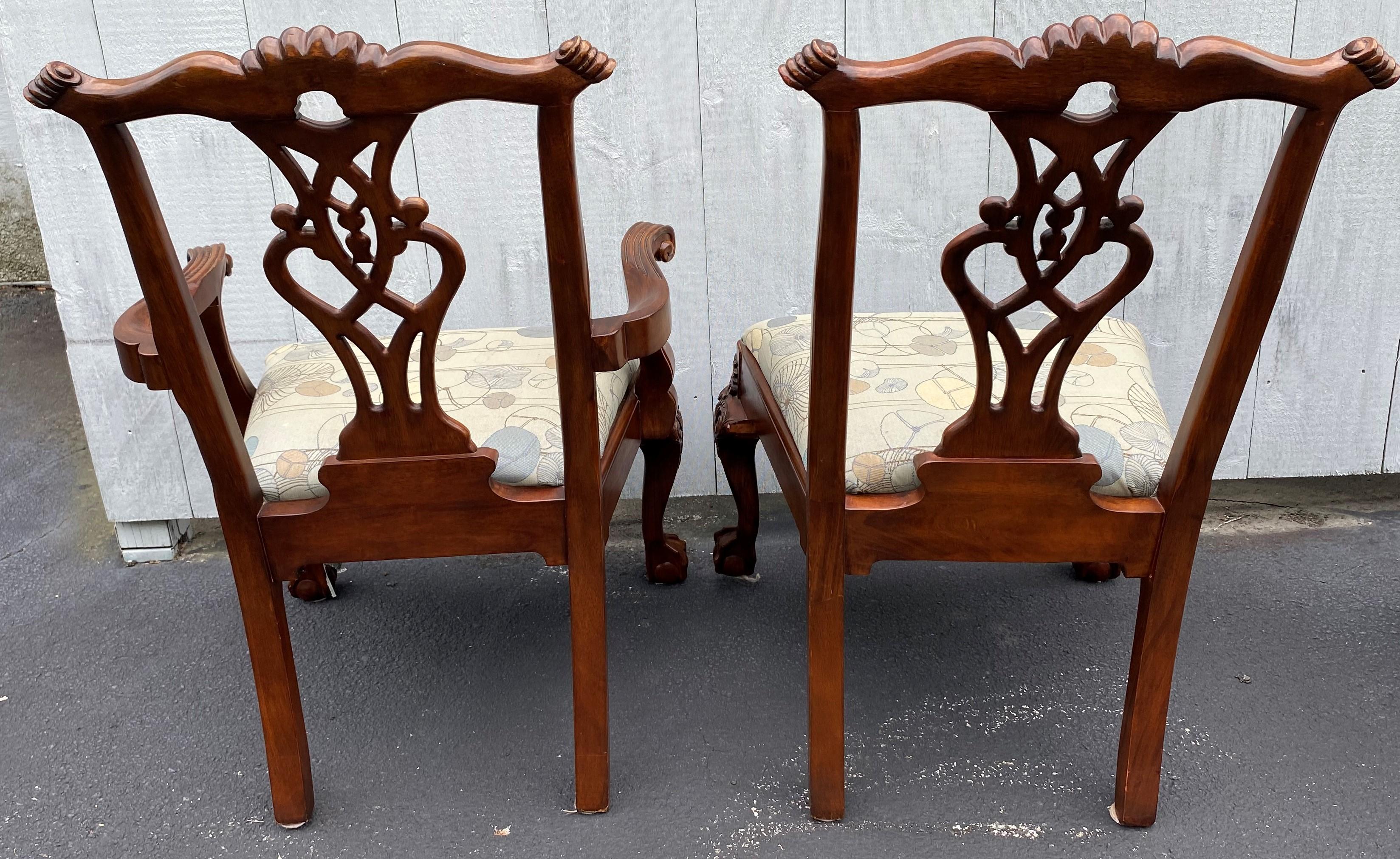 Set of Six Nicely Carved Chippendale Style Mahogany Dining Chairs 1