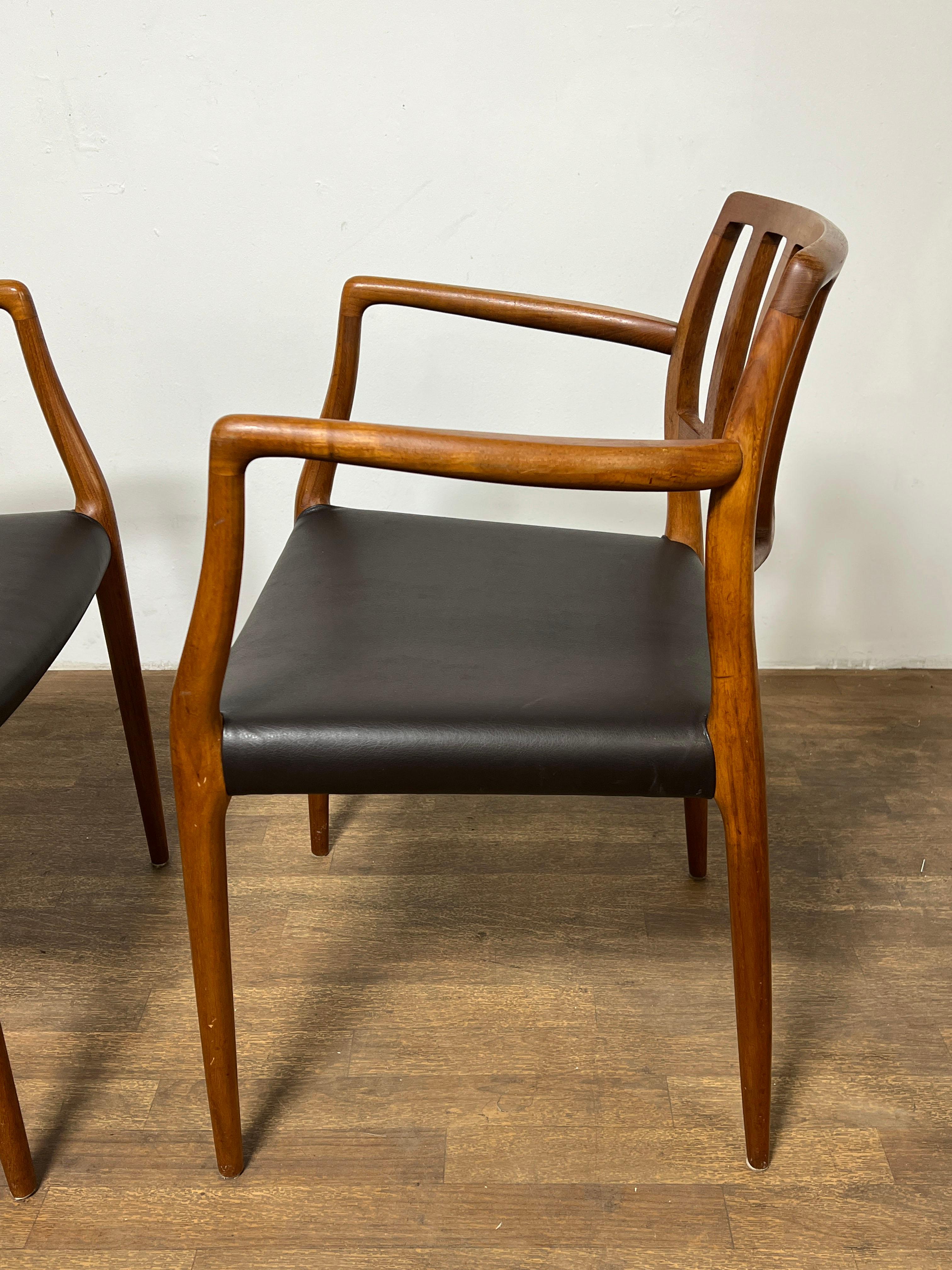 Set di sei sedie da pranzo in teak danese Niels Moller, circa anni '70 In condizioni buone in vendita a Peabody, MA