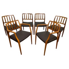 Ensemble de six chaises de salle à manger danoises en teck Niels Moller Circa 1970