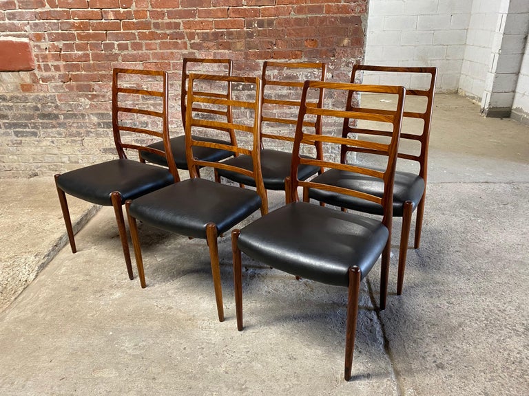 Set of Six Niels Otto Moller Ladder Model 82 Back Dining Chairs In Good Condition For Sale In Garnerville, NY