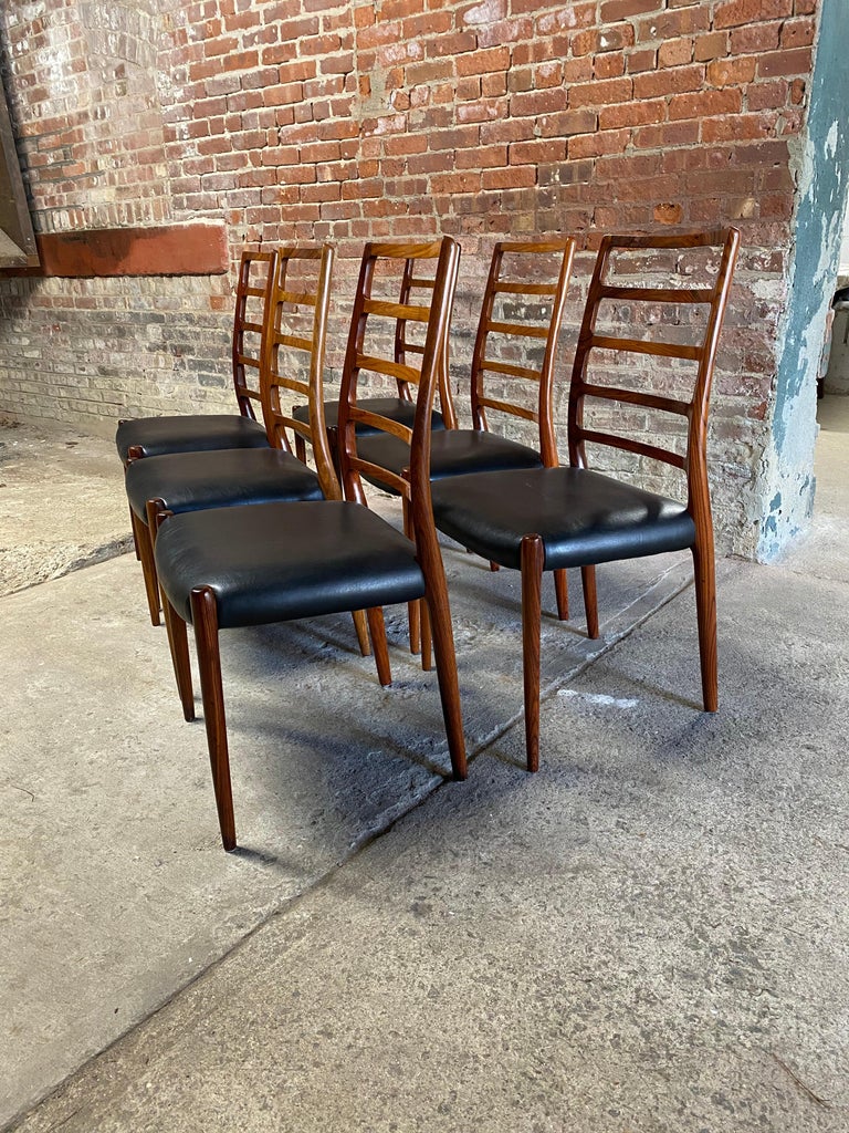 Mid-20th Century Set of Six Niels Otto Moller Ladder Model 82 Back Dining Chairs For Sale