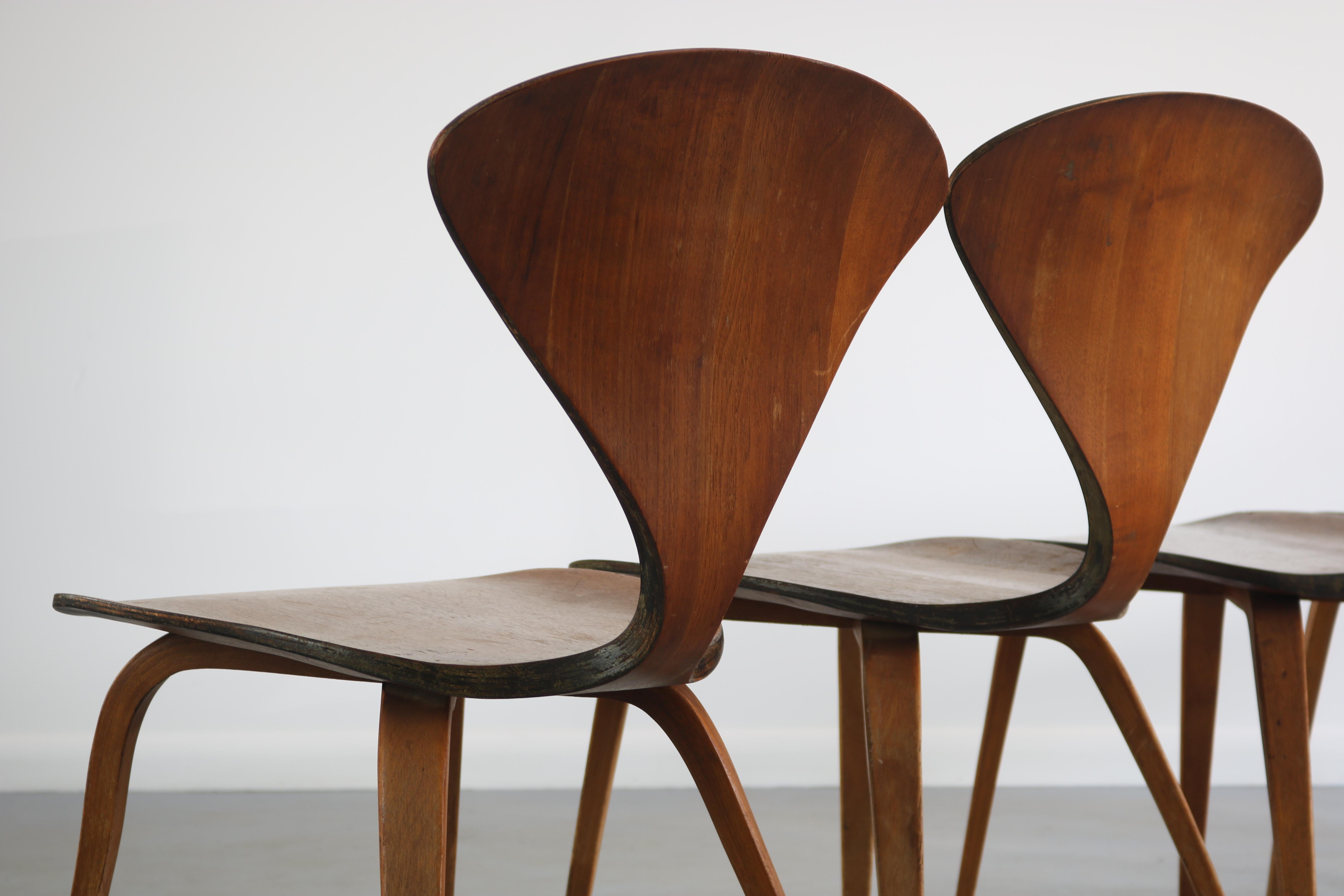 Set of Six Norman Cherner Dining Chairs, Plycraft, USA, 1960s In Good Condition In London, GB