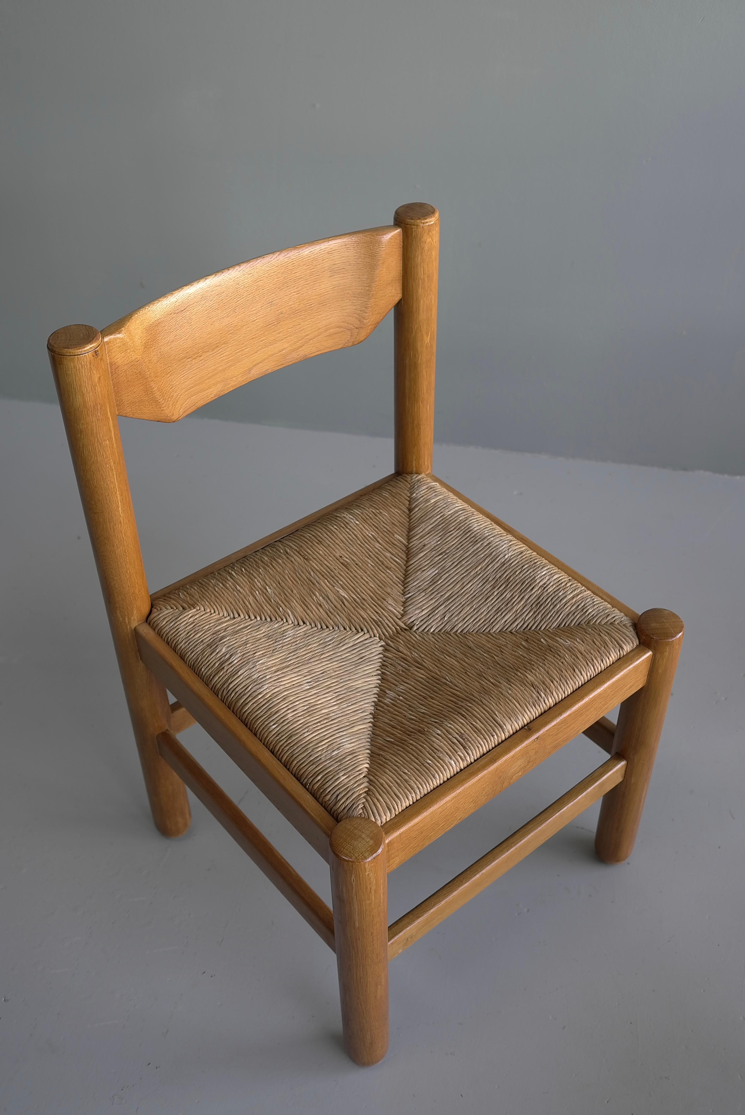 French Set of Six Oak and Rush Chairs in Style of Charlotte Perriand, France, 1960