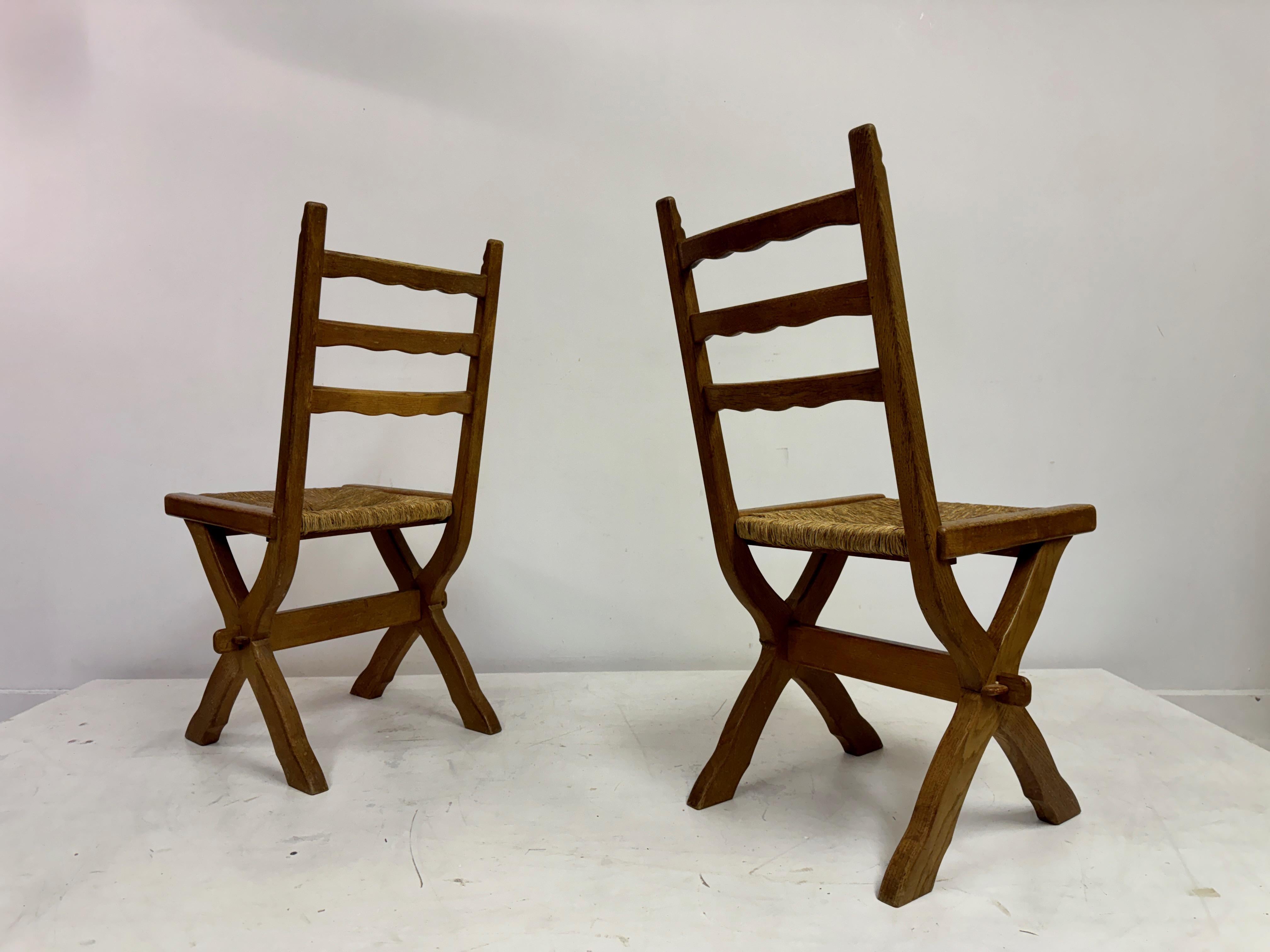 Set of Six Oak and Rush X Legged Dining Chairs For Sale 11