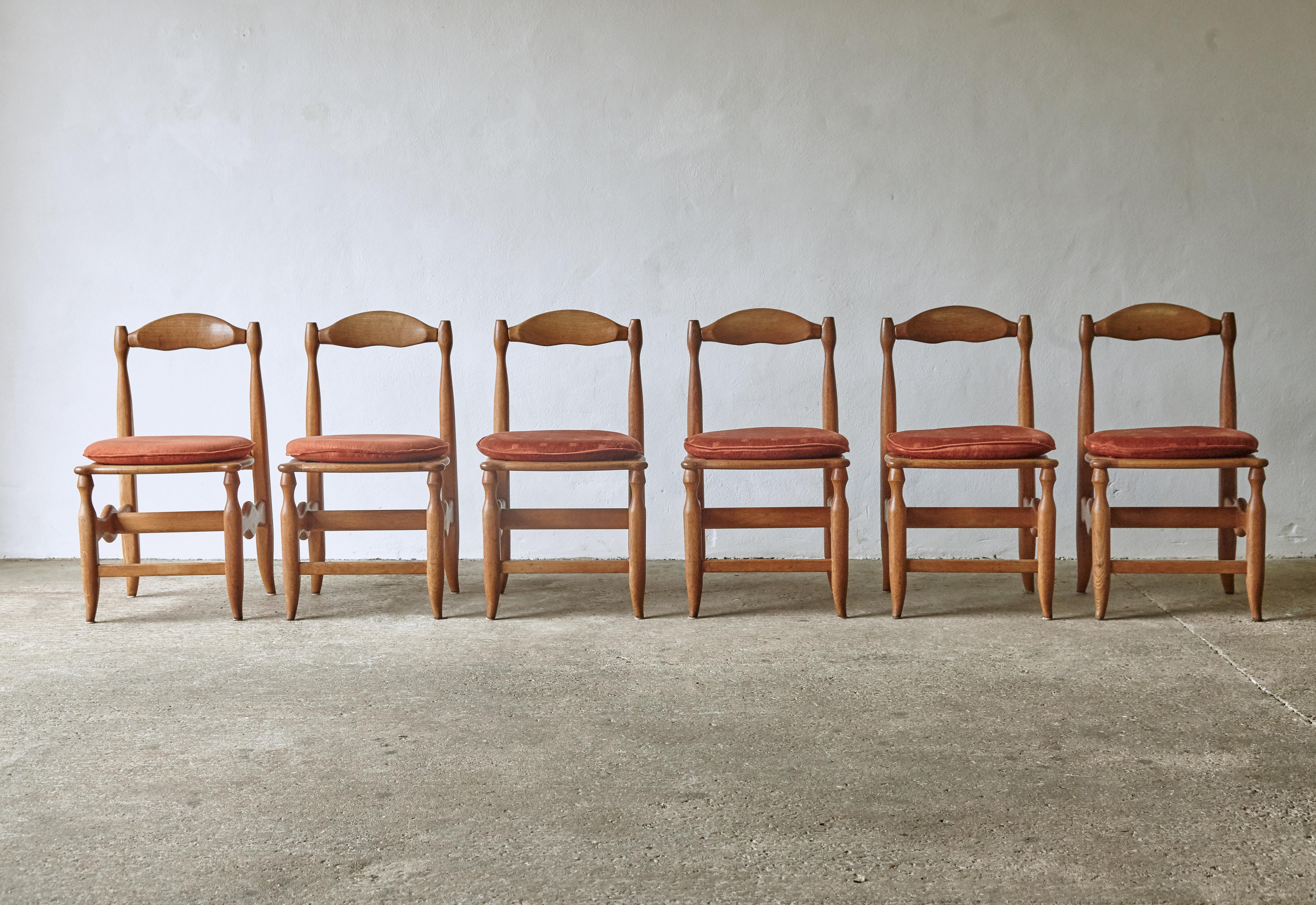Mid-Century Modern Set of Six Oak Charlotte Dining Chairs by Guillerme et Chambron, France, 1960s