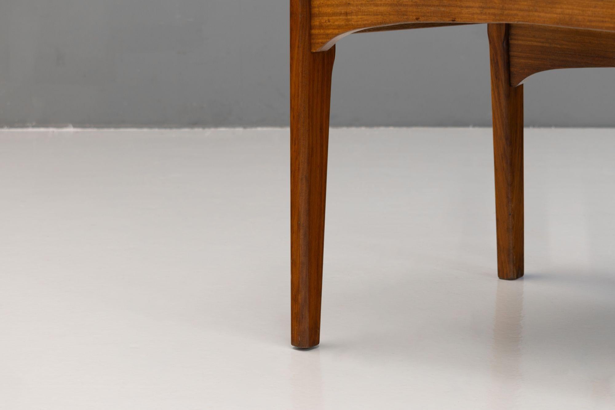 Set of Six Oak Dining Chairs im Angebot 5