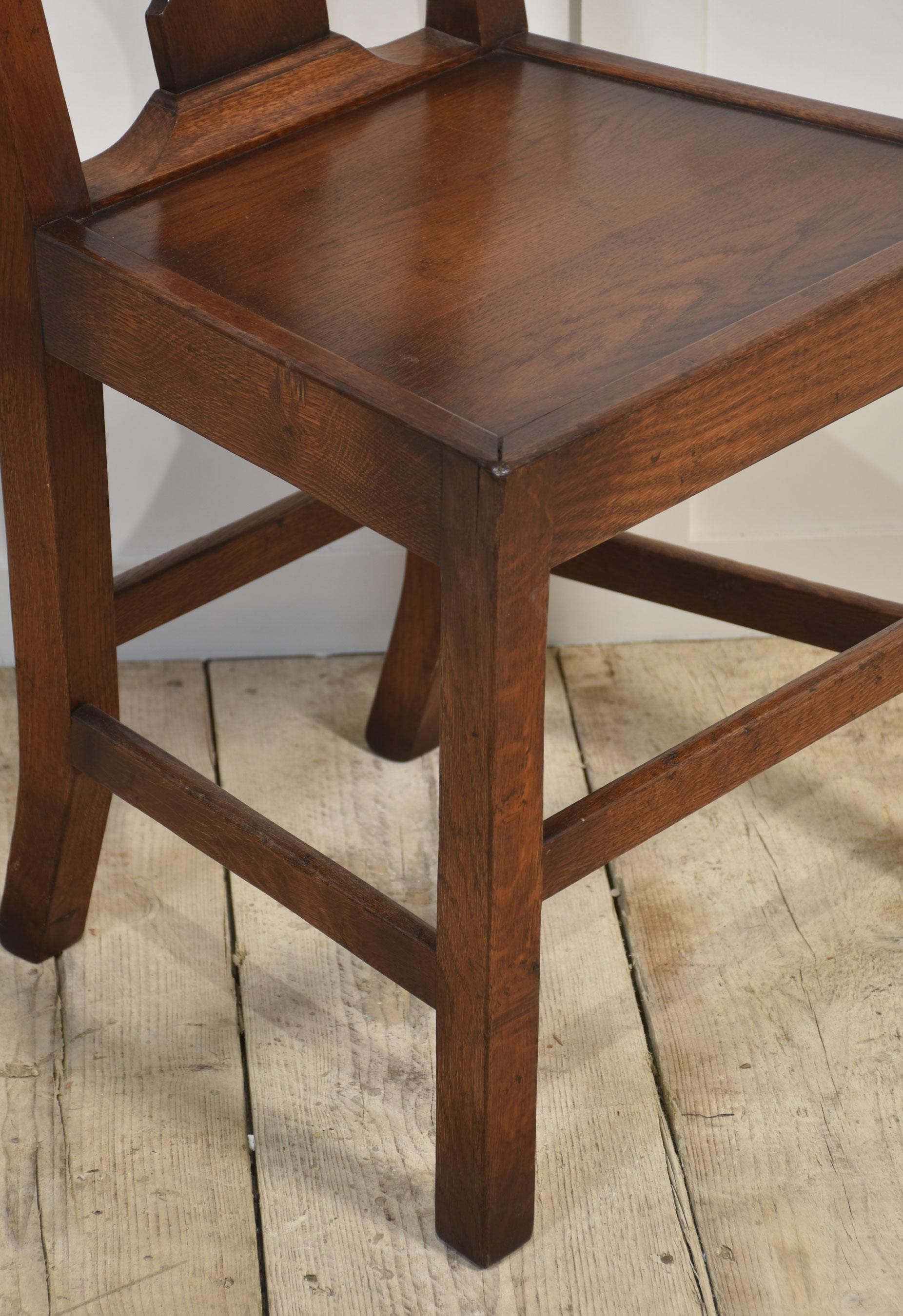 XX secolo Set di sei sedie da pranzo in Oak in vendita
