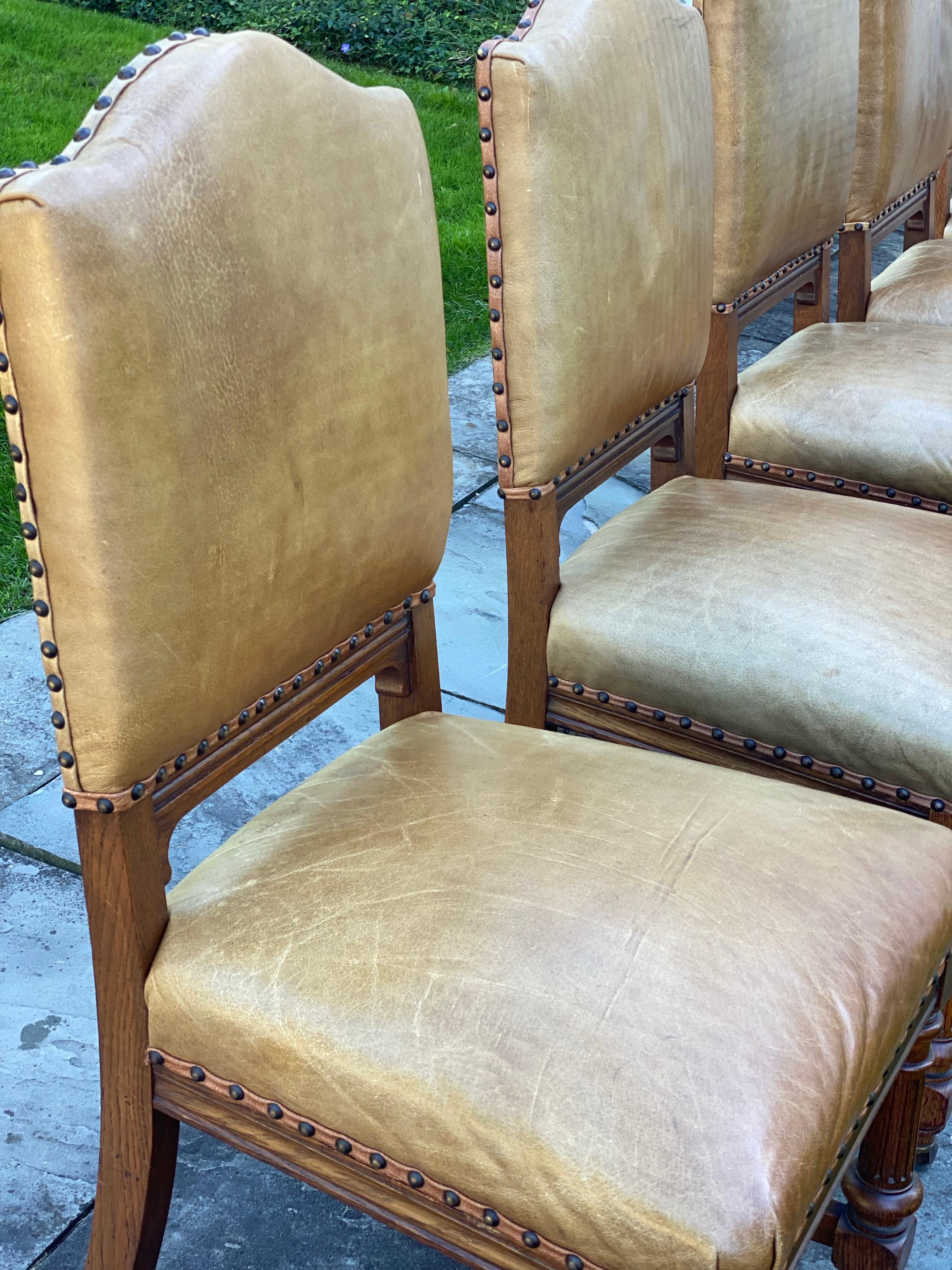 Set of Six Oak Dining Chairs with Leather Upholstery & Nailheads For Sale 3