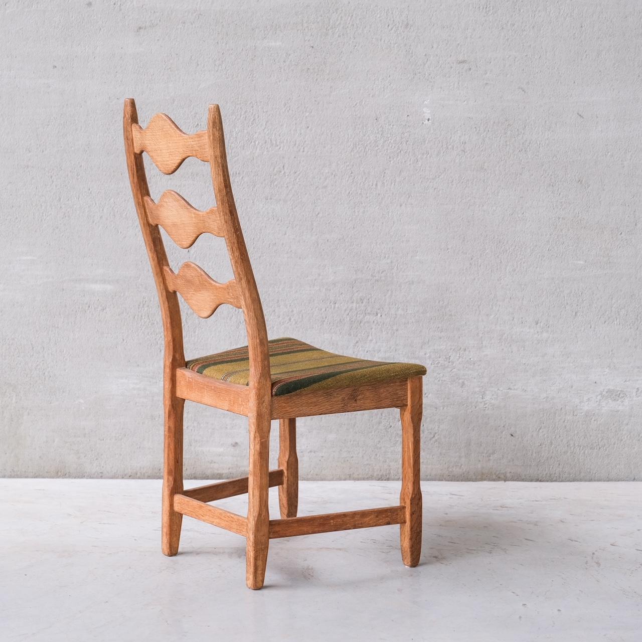 Set of Six Oak Henning Kjaernulf Danish Mid-Century Dining Chairs In Good Condition For Sale In London, GB
